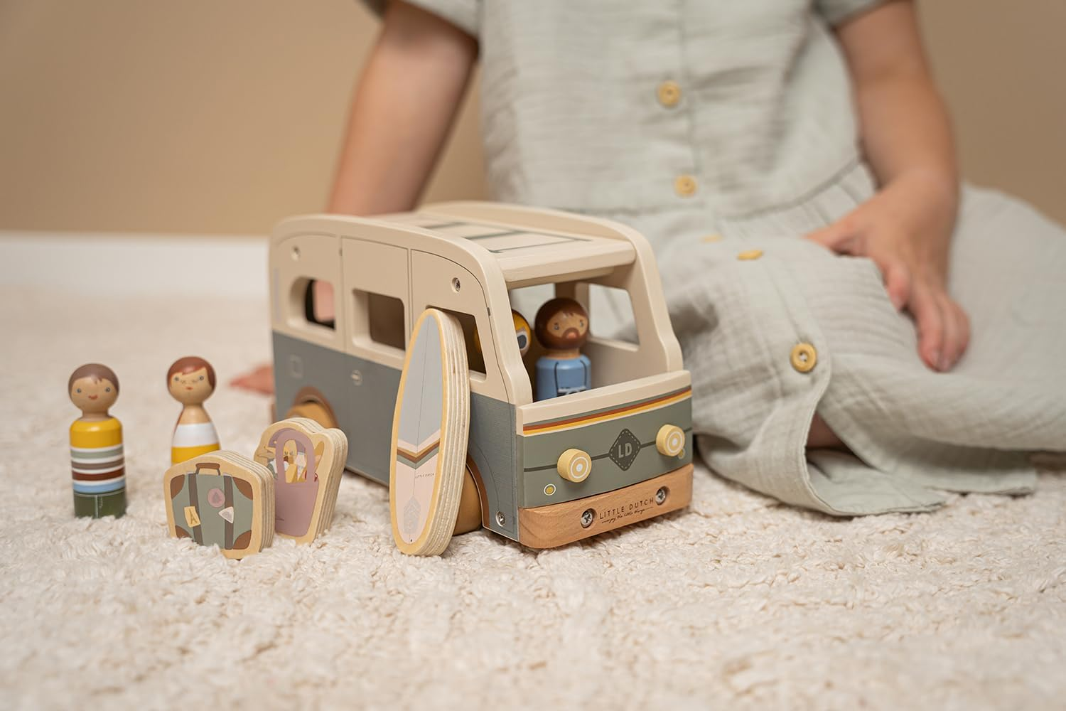 Little Dutch Wooden Vintage Campervan Playset image number 2