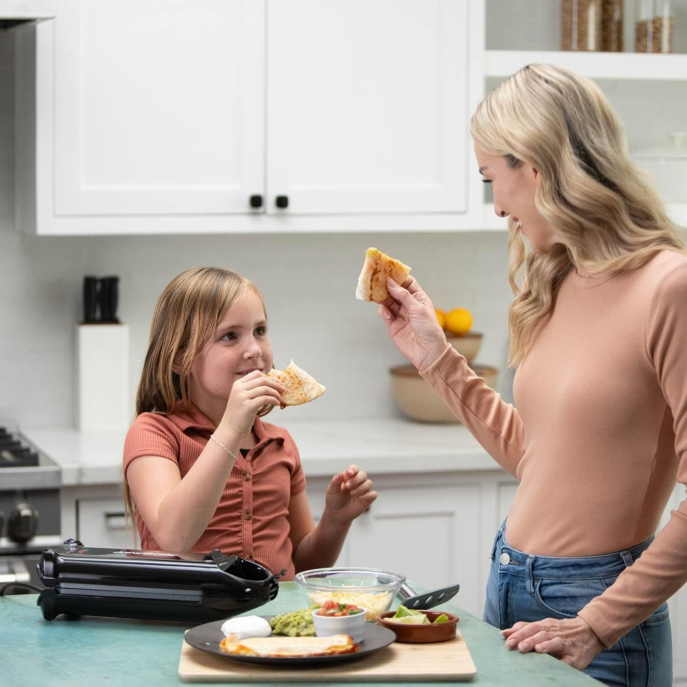 Drew&Cole 5 Minute Cleverchef 700W Non-Stick Multicooker Great for Steaks, Omelettes, Toasties, Pizzas & Dessert Maker Quick Meals Cool-Touch Handle & Auto Temp Sensor (Black) image number 4