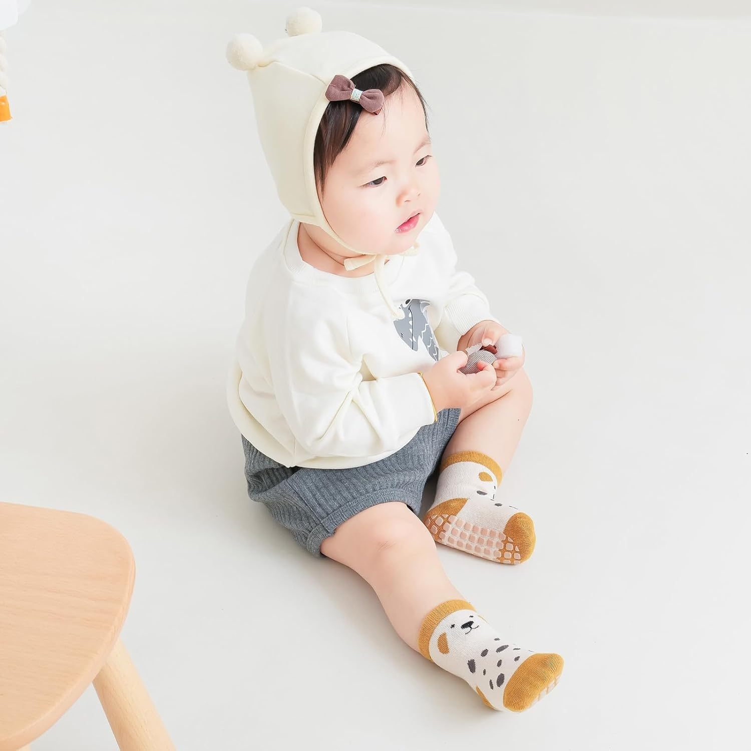 Non Slip Kids Toddler Floor Socks with Gripper 5 Pairs Soft Cotton Crew Socks for Baby Unisex Ankle Anti-Slip Socks for 0-5 Year Girl Boy image number 6