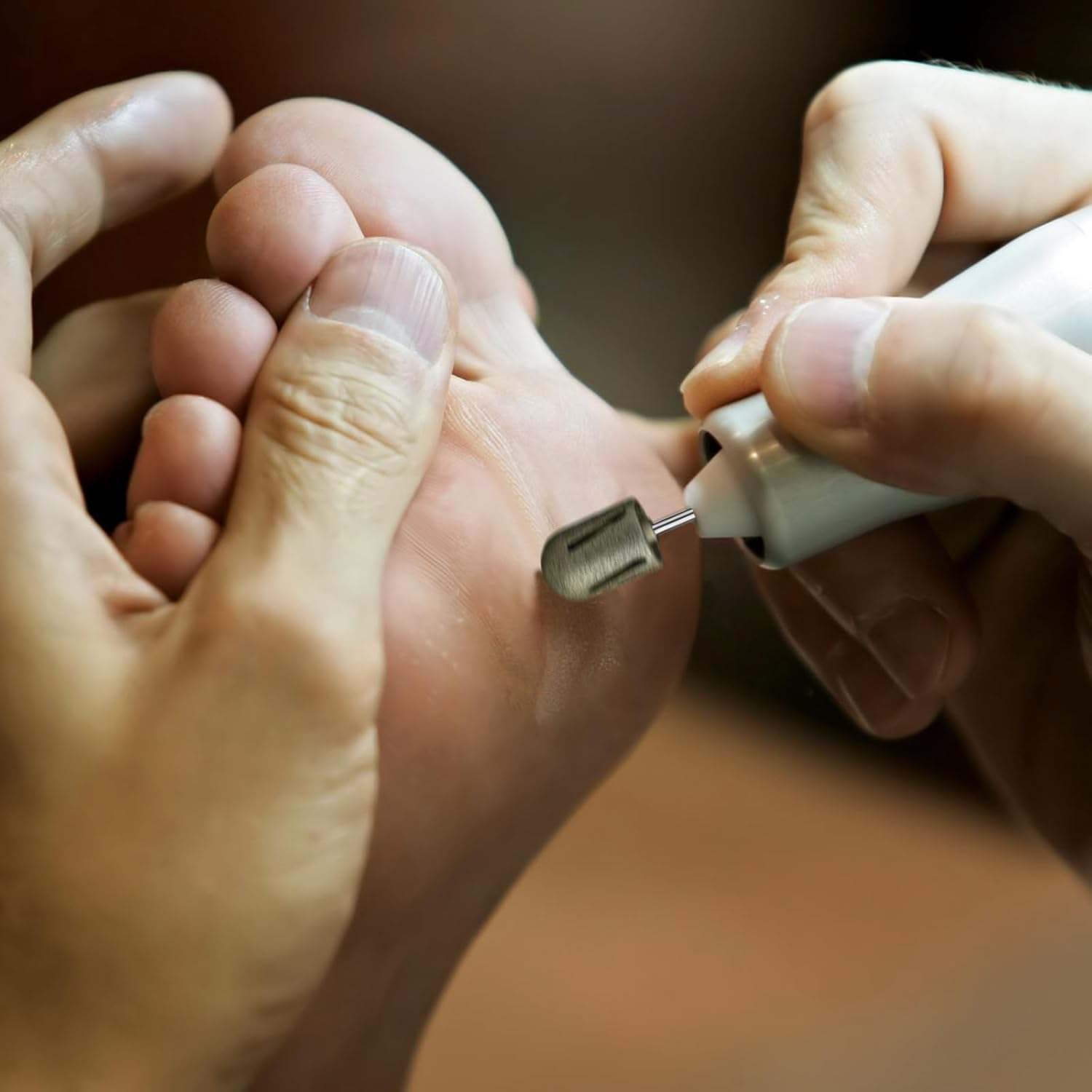 C12Rtive Pedicure Drill Bit,16Mm Diameter 180Grit Diamond Carbide Foot Nail Drill Bit Pedicure Foot Calluses Sanding Polishing Head for Cracked Skin Corns Callus Removal for Home Salon & DIY image number 6