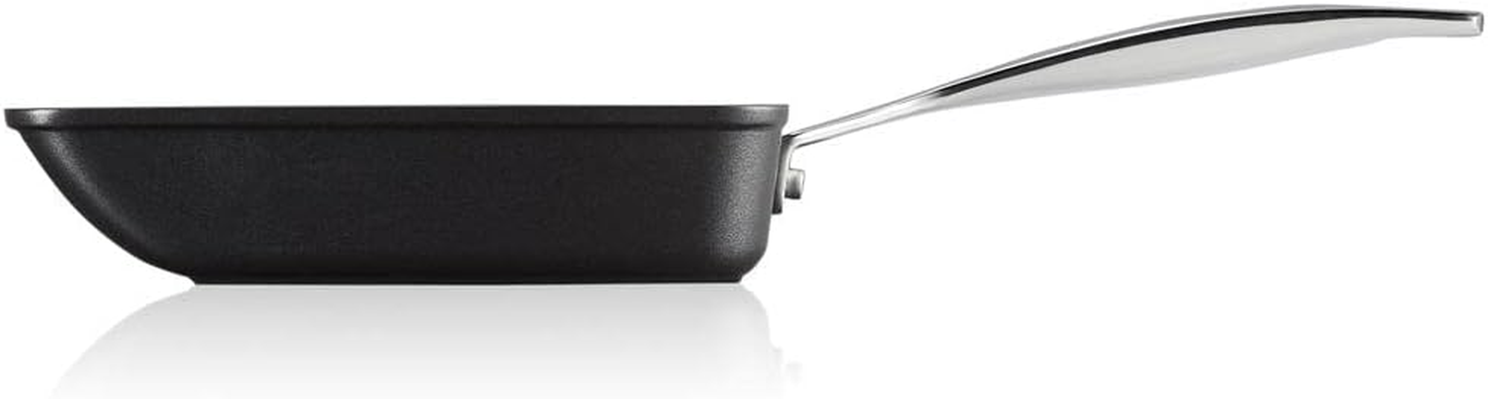 Le Creuset Toughened Non-Stick Egg Pan image number 3