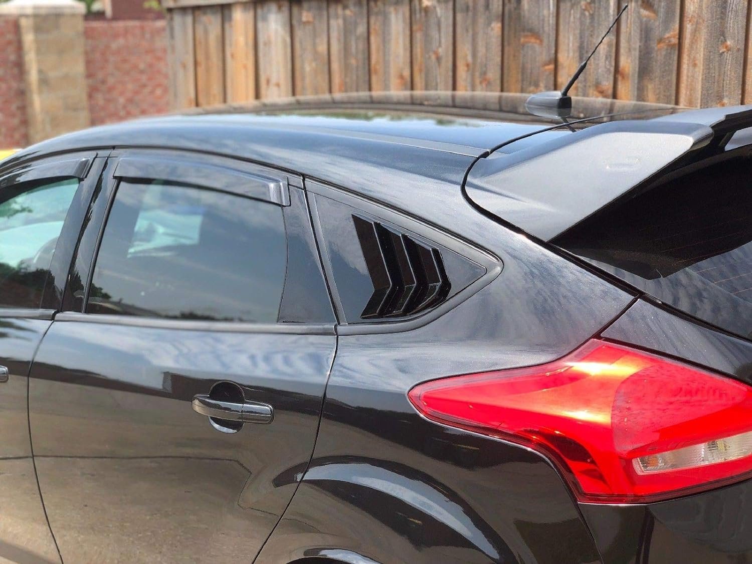 Ruihe Fit for Ford Focus ST RS MK3 Hatchback 2PC 2012 2013 2014 2015 2016 2017 2018 Shiny Black Window Side Louvers Vent image number 6