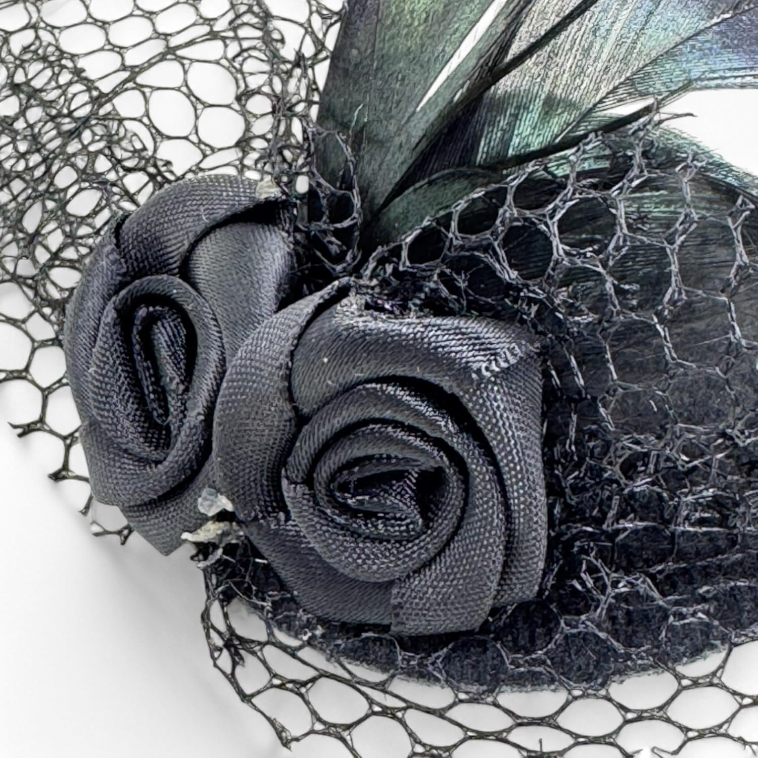 MIJOMA Mini Fascinator - Elegant Feather Tulle & Rose Hair Clip - Vintage Hair Accessories for Women - Gothic, Retro & Burlesque Style image number 2
