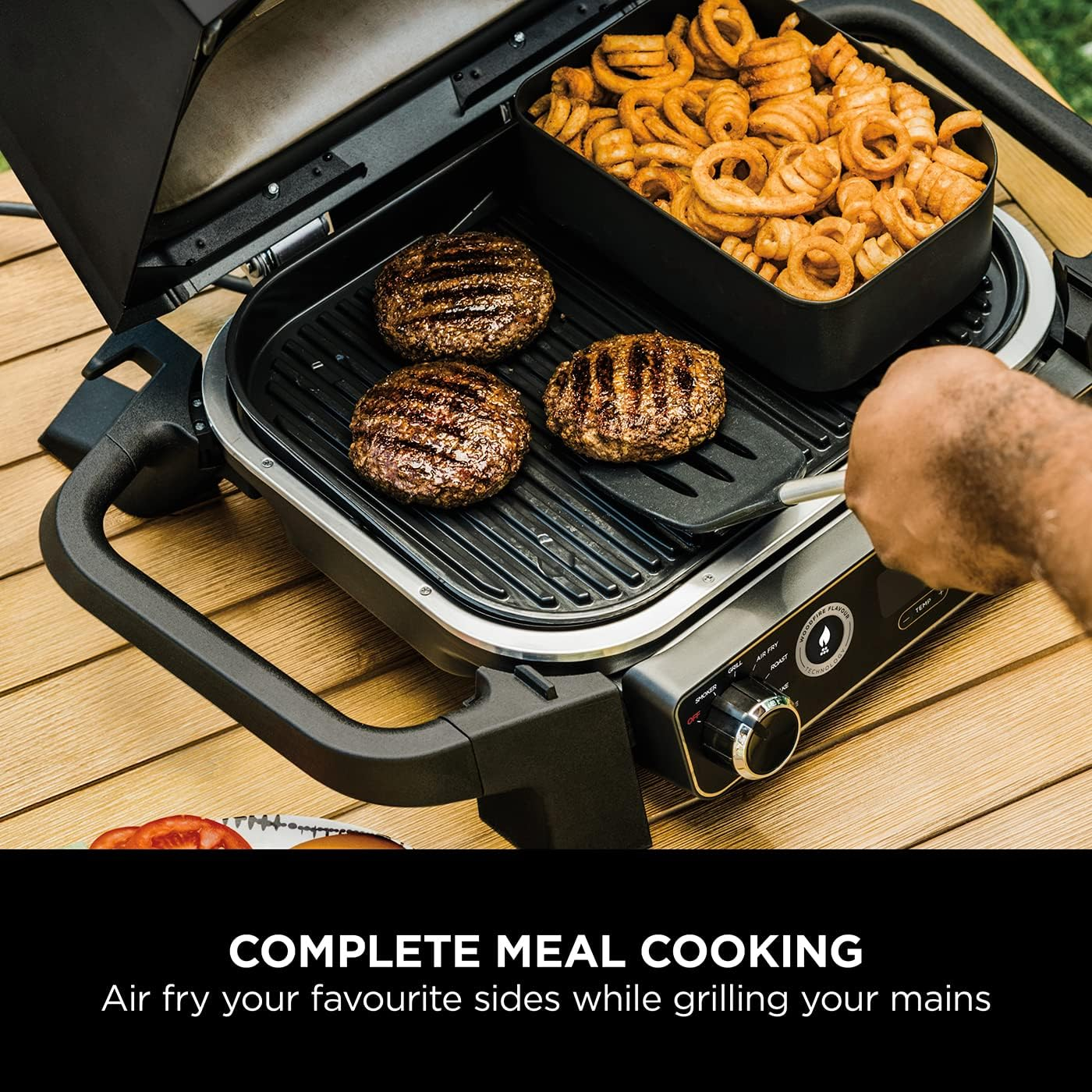 Ninja Woodfire Combo Crisper Basket, Compatible with Ninja Woodfire Electric BBQ Grill (OG700 Series), Half-Width Air Fry Basket, Official Accessory, Black XSKCRISPBTEUK image number 2