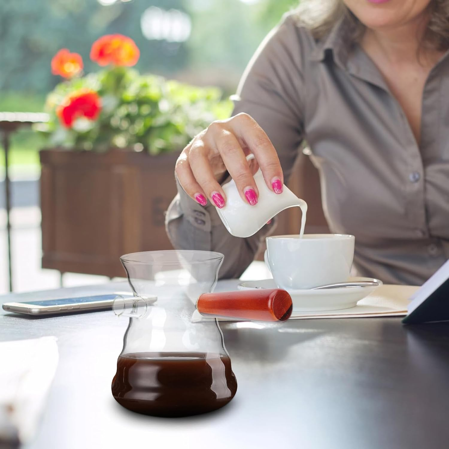 MAGICLULU Heat-Resistant Turkish Glass Coffee Kettle 600Ml with Wooden Handle Manual Pour-Over Pot for Home Coffee Brewing and Espresso Preparation