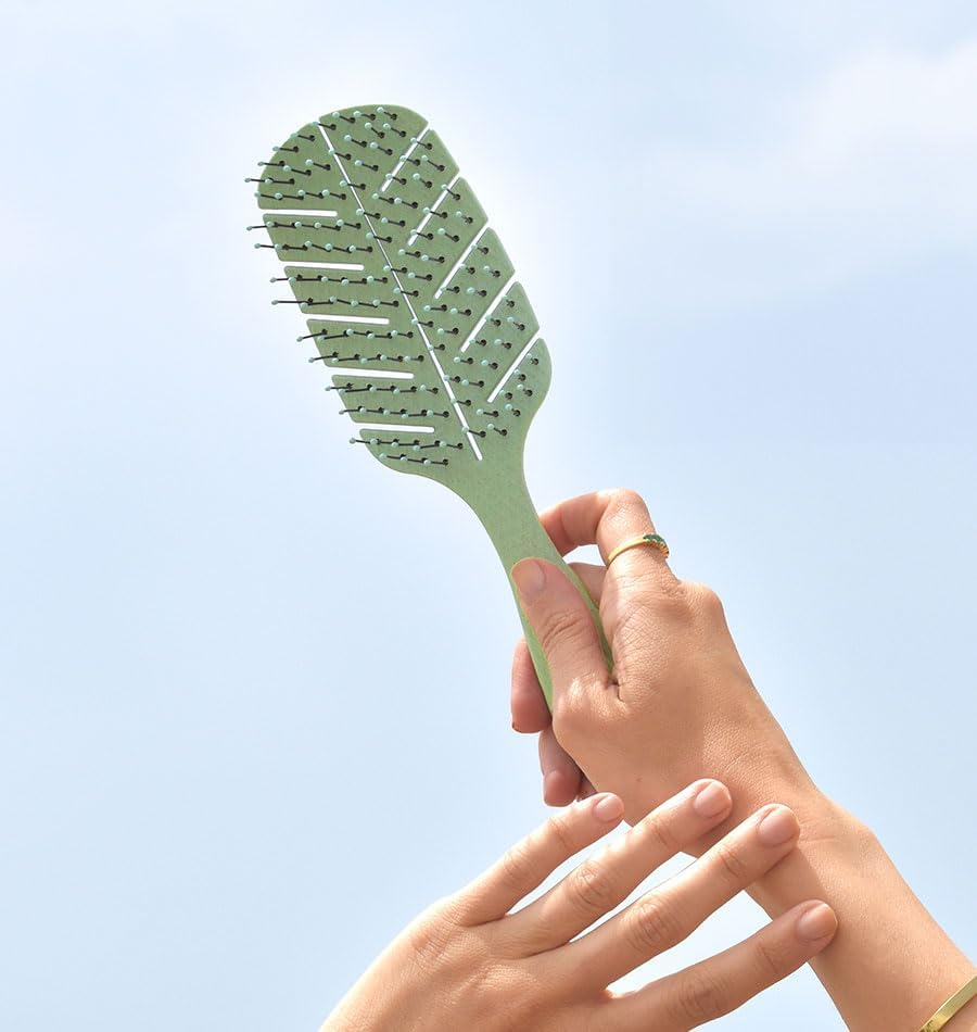 Beter Detangling Eco Brush - Natural Fiber Brush, Green image number 5