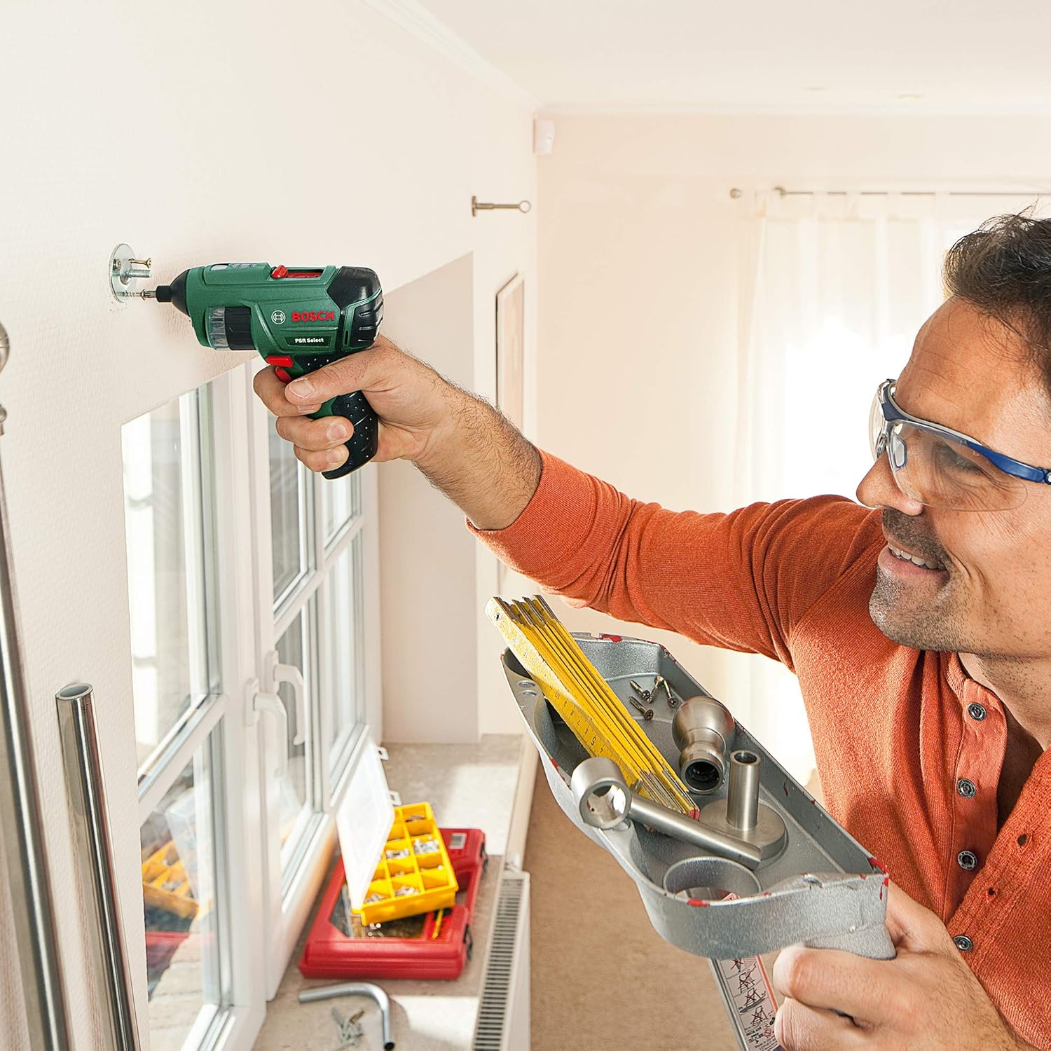 Bosch Home & Garden 3.6V Cordless Electric Screwdriver Gun with 12 Screwdriver Bits & Case (PSR Select). Made in Europe image number 3