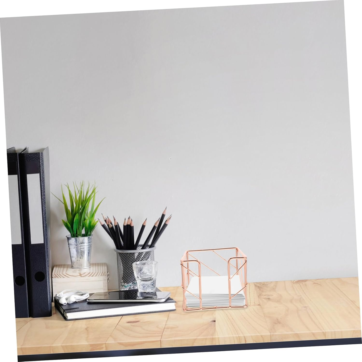 GETAJGHSD Desk Memo Pad Holder Rose Gold Hollow Iron Desktop Storage Organizer with Memo Note Stand for Office Workspace Accessories image number 6