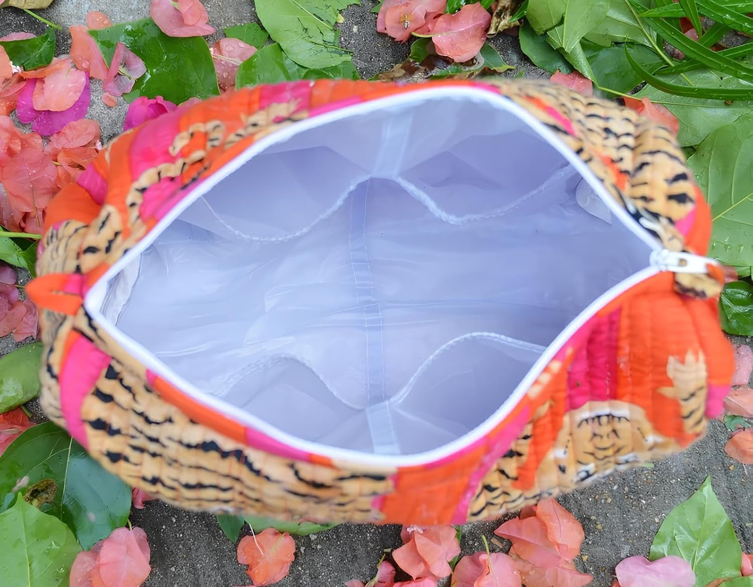 INDACORIFY Tiger Print Makeup Bag Set of 3 Pieces Indian Cotton Toiletry Bag Make up Pouch Travel Bag Quilted Wash Bag Shaving Cotton Cosmetic Kit, Multicolor, Bag image number 3