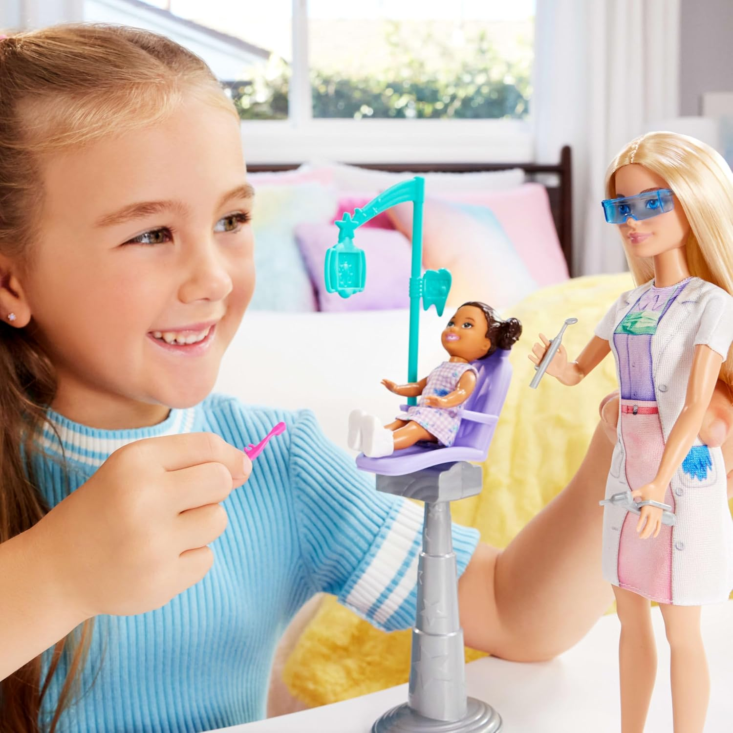Barbie Dentist Doll image number 3