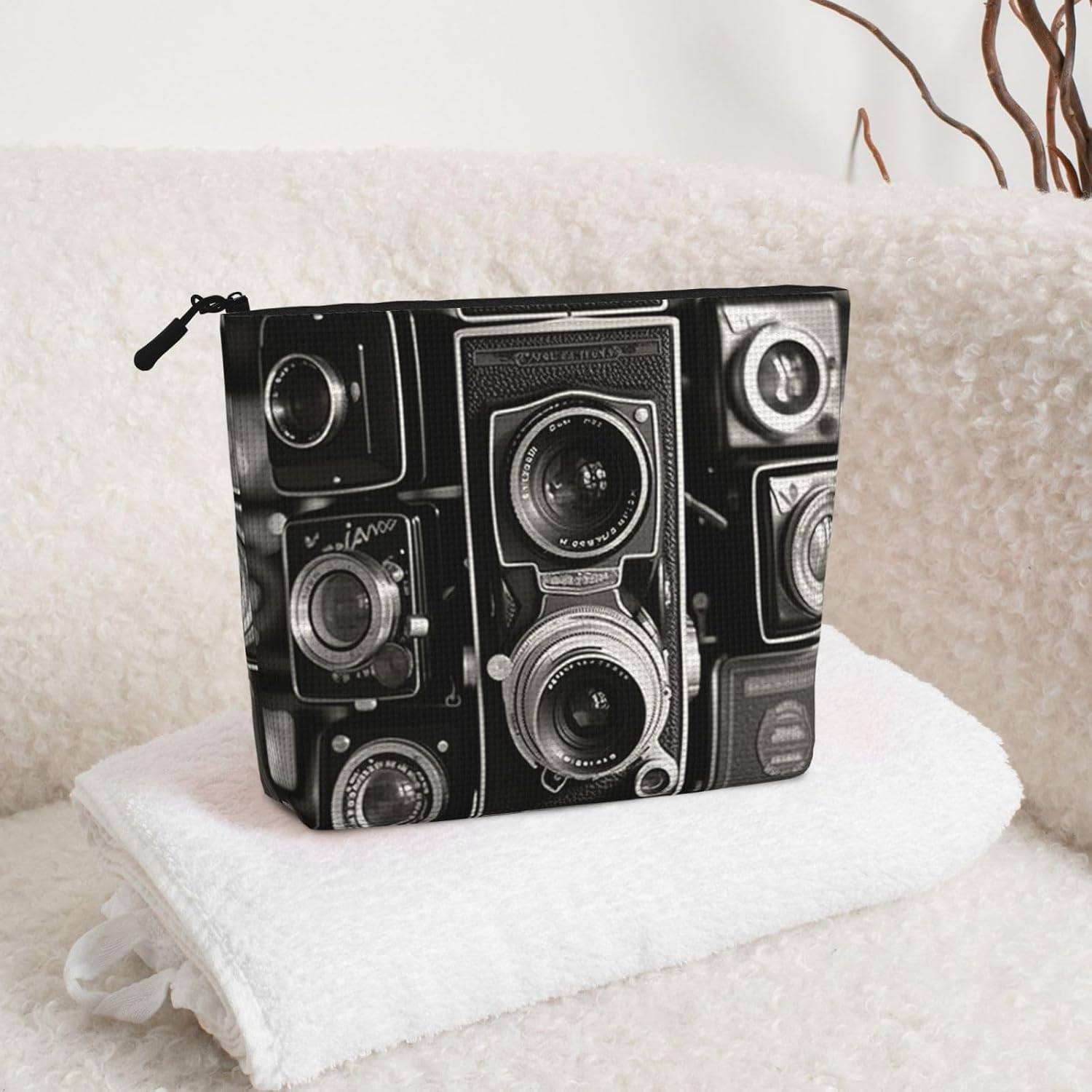 GDSHJKLW Linen Makeup Bag for Women, Waterproof Travel Cosmetic Organizer Lightweight Zipper Travel Toiletry Bag Organizer Vintage Camera Makeup Brushes Storage Bag