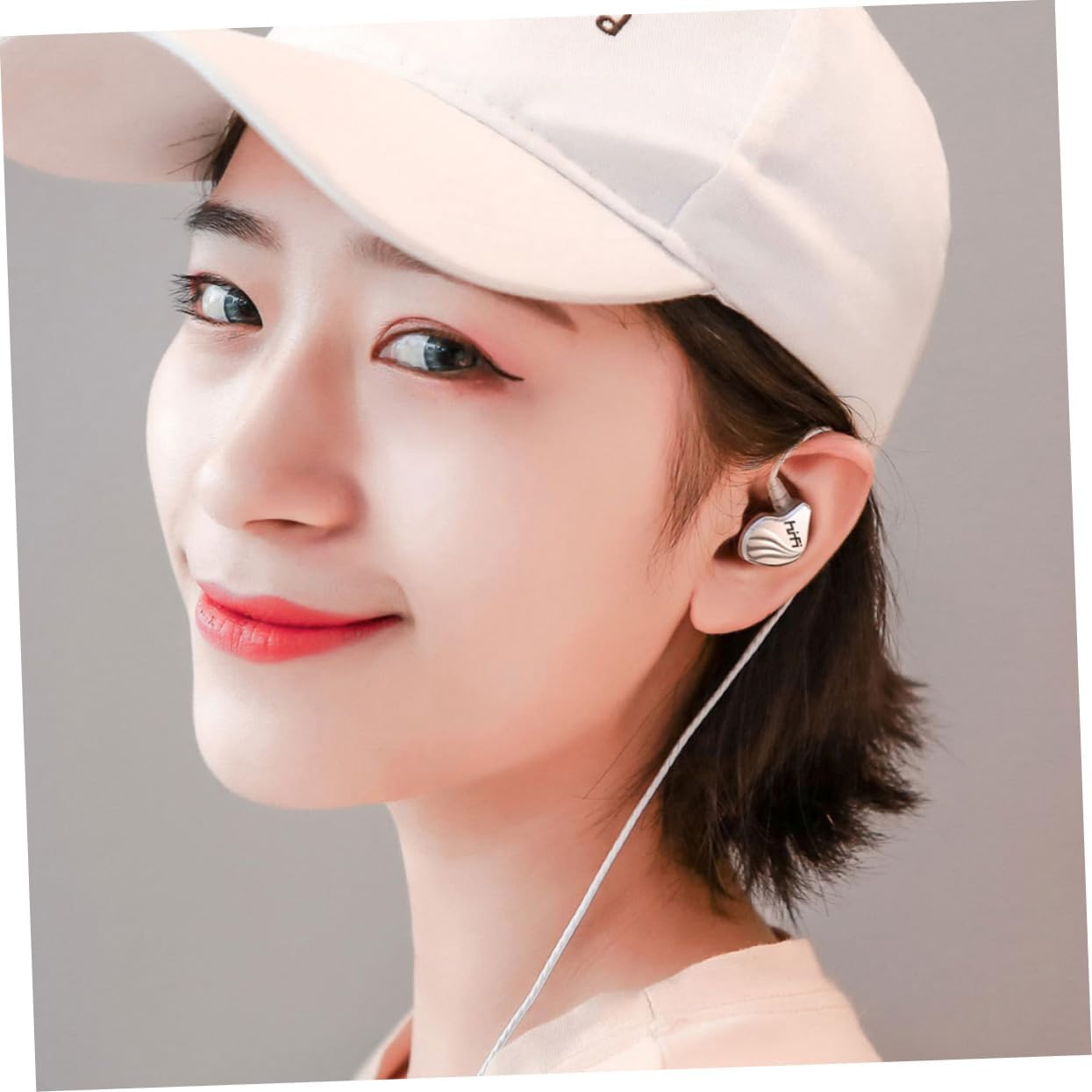 SHOWERORO Plug In-Ear Headphones Wired Headphones for Phone Earphones Heavy Bass Suitable for Mobile Phone and Tablet Comfortable Fit for Everyday Use image number 6