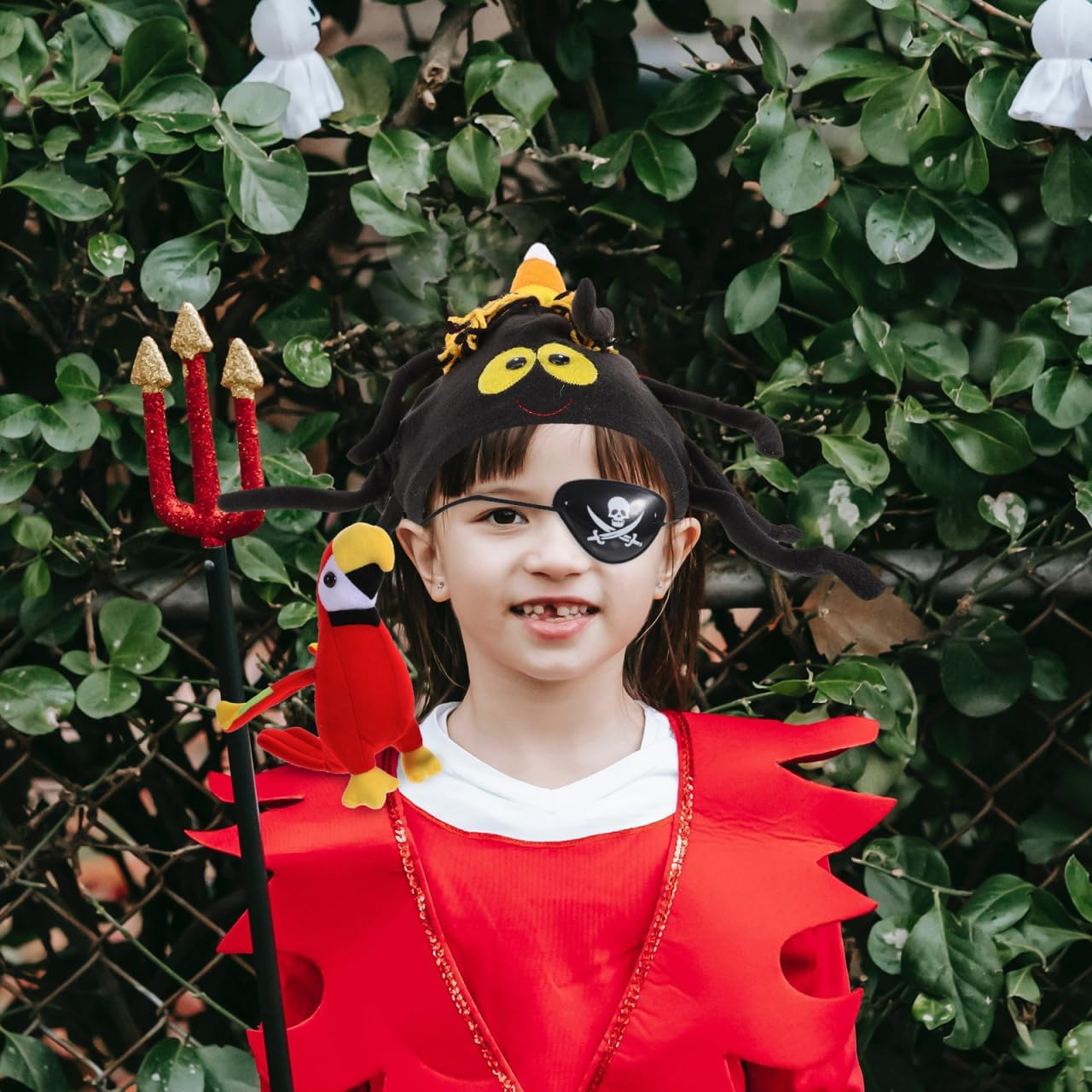 HOLIDYOYO Halloween Stuffed Pirate Parrot on Shoulder and Pirate Eye Patch, Halloween Pirate Party Costume Set, Plush Parrot Toys Accessory with Elastic Straps & Colorful Design image number 2