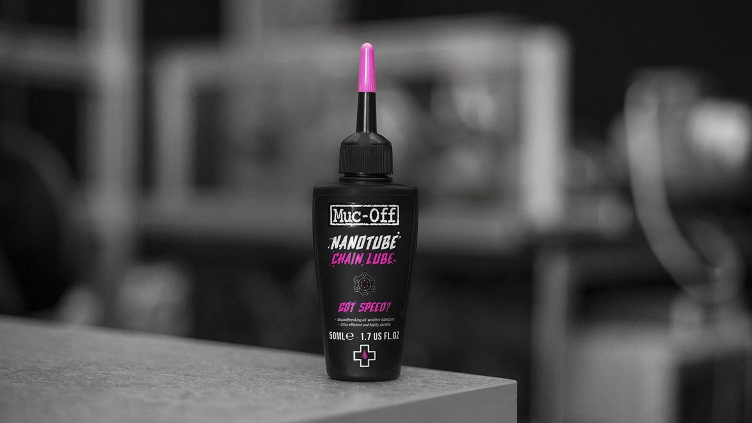 Muc-Off Nanotube Chain Lube, 50 Millilitres - Ultra-Efficient and Highly Durable Bike Chain Lubricant - for Racing Performance in All Weather image number 3