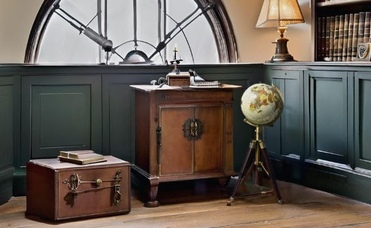 34 Inches Tall Antique World Globe with Tripod Stand. Vintage Look Tripod World Globe for Learning & Decorations with Free Magnafying Glass. image number 6