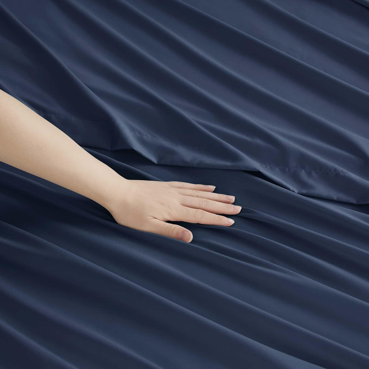 Clara Clark RV Queen Sheets, 6 Piece RV Sheets Set - Hotel Luxury Sheets for RV Bunks, Super Soft Bedding Sheets & Pillowcases, RV Short Queen Sheets, Navy Blue image number 6