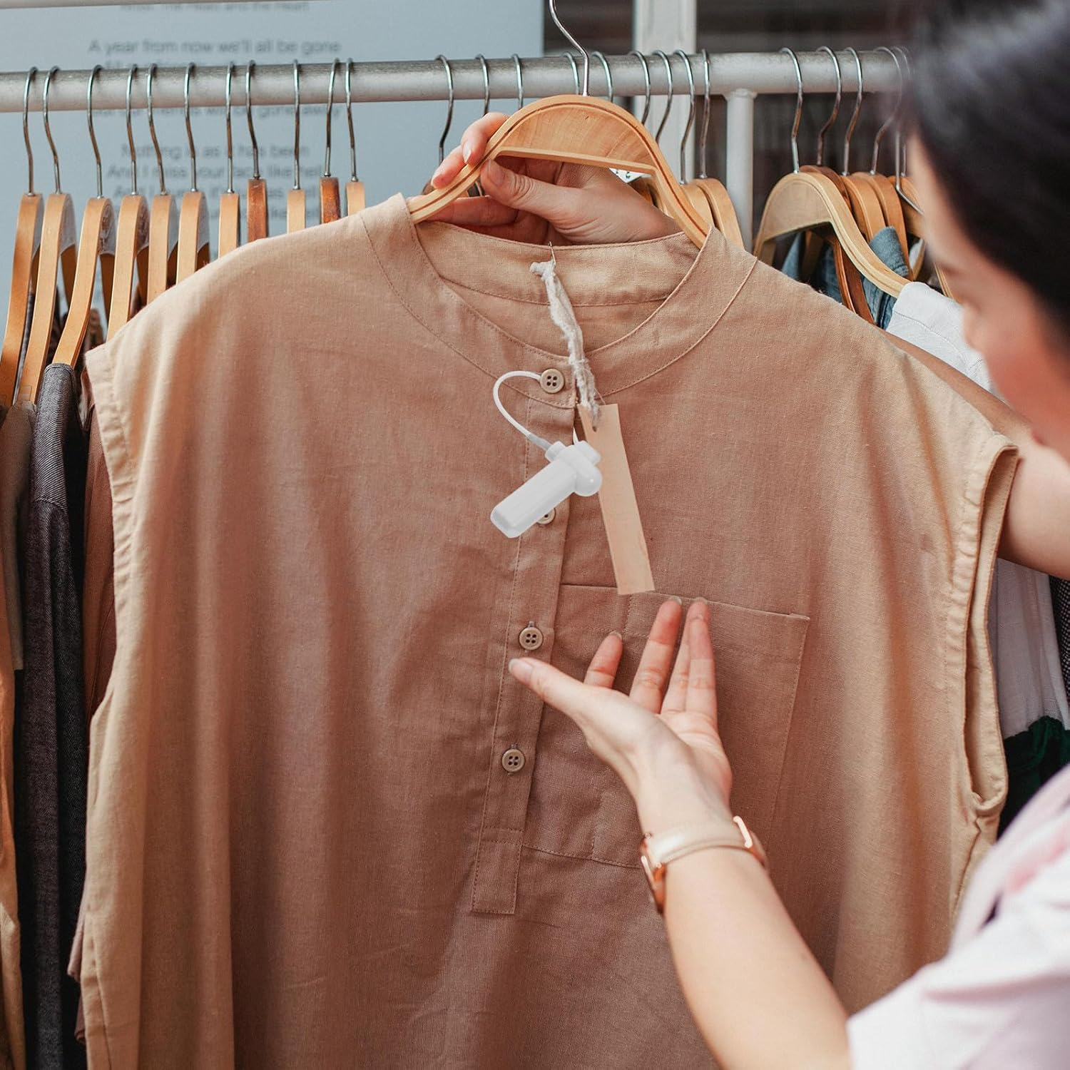 FESTFENDS 20Pcs Light Gray Security Hard Tags for Clothing, Shoes, Hats &ndash; Reusable Retail Alarm Locks for Anti-Theft Protection and Clothing Stores image number 6