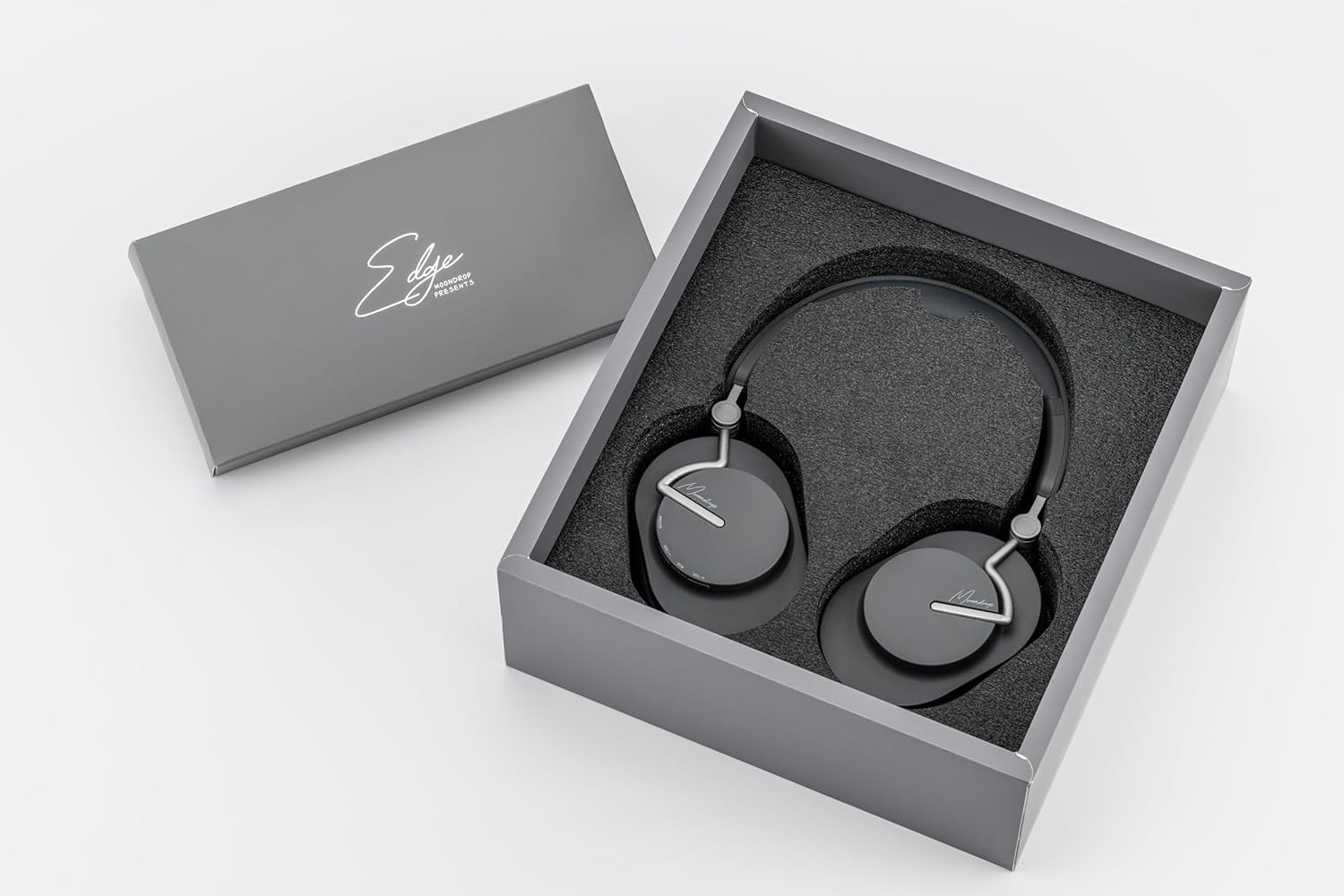 Moondrop Edge Full-Scene Immersive Series Hi-Fi Portable Wireless ANC Headphone Foldable Lightweight Headphone (Grey) - Grey image number 4