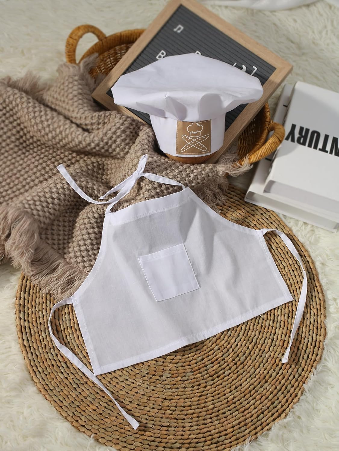 Ylsteed Newborn Photography - (Logo Chef) - Edge-Red image number 7