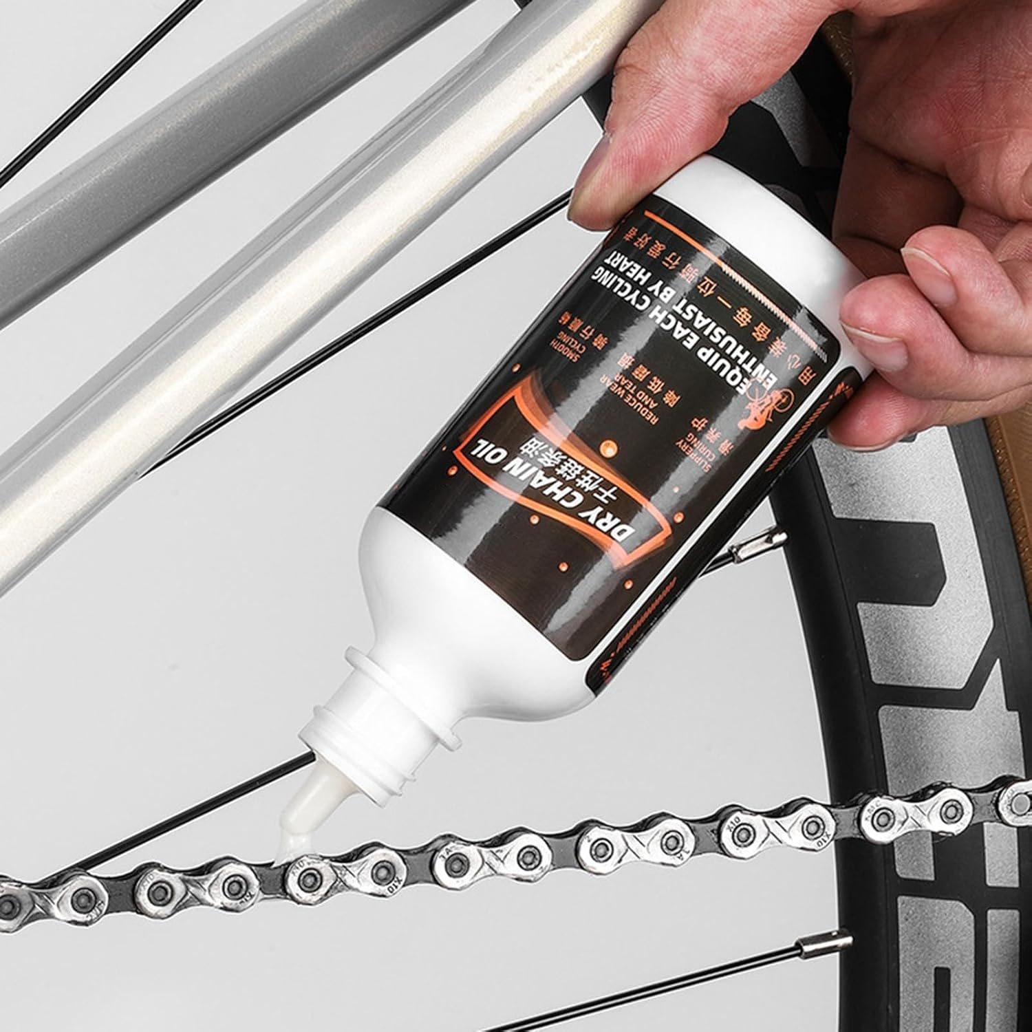 Puchen Dry Lubricant Chain Oil, 100Ml - Rust Prevention for Mountain Bikes, Bicycles - Easy to Apply, Preserves Chains, Cleans, Smooths, Silences, Reduces Friction image number 4