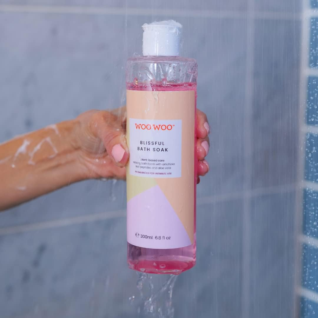 Manifesto Blissful Natural Bath Soak for Women 300Ml - Plant-Based Bubble Bath Nourishing Foam with Relaxing Lavender and Rosemary Essential Oil - Antioxidant, Provitamin B5 - Menopause Range image number 4