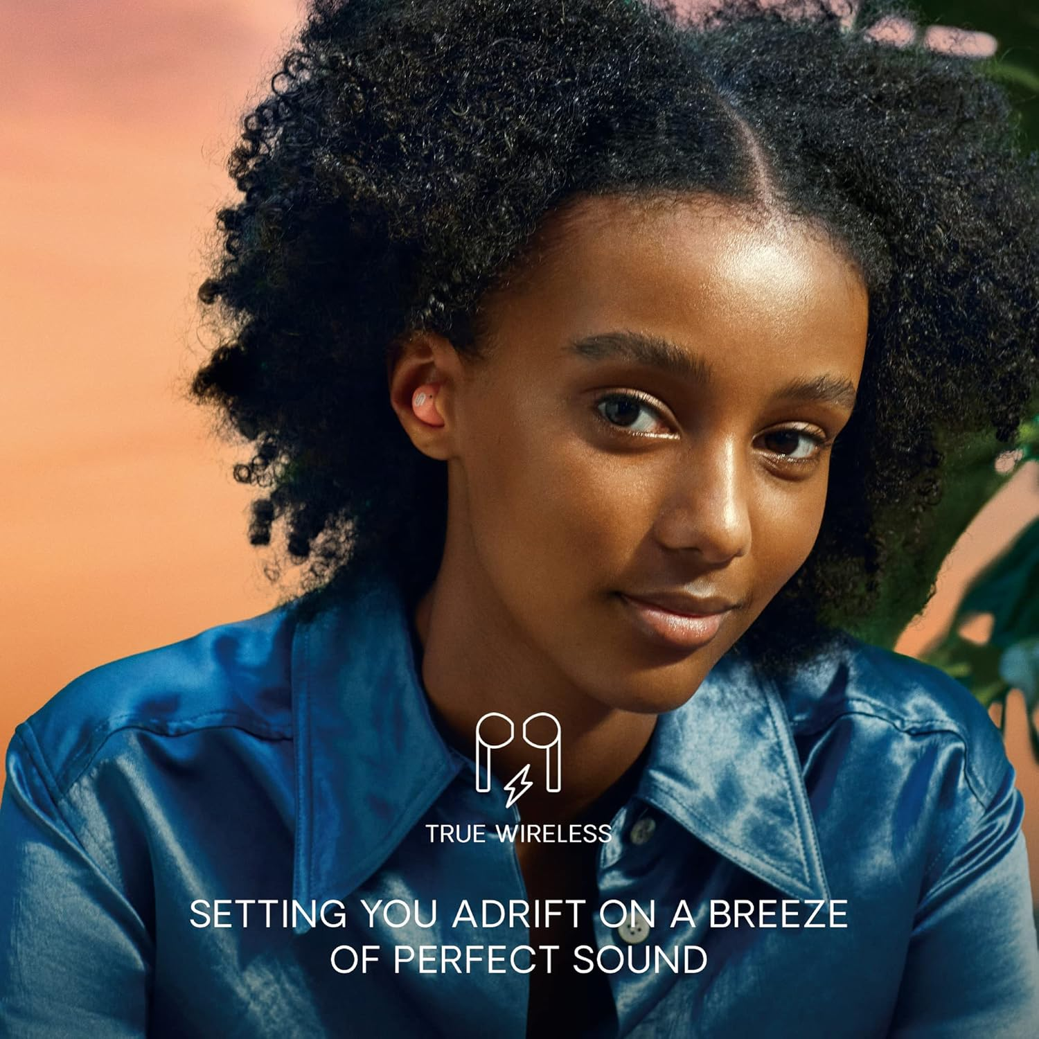 Urbanista Lisbon True Wireless In-Ear Headphones, Blush Pink image number 3