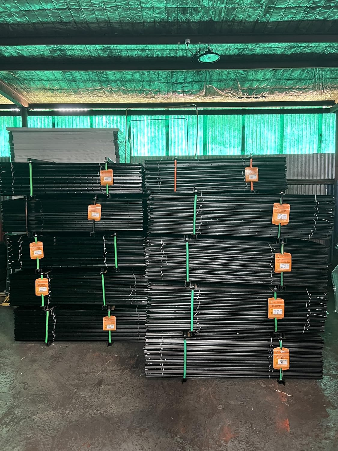 10X Star Picket Post, Steel, Fence Post, Gardening, Farming, Construction, 10 Posts per Bundle - 600Mm Black Posts