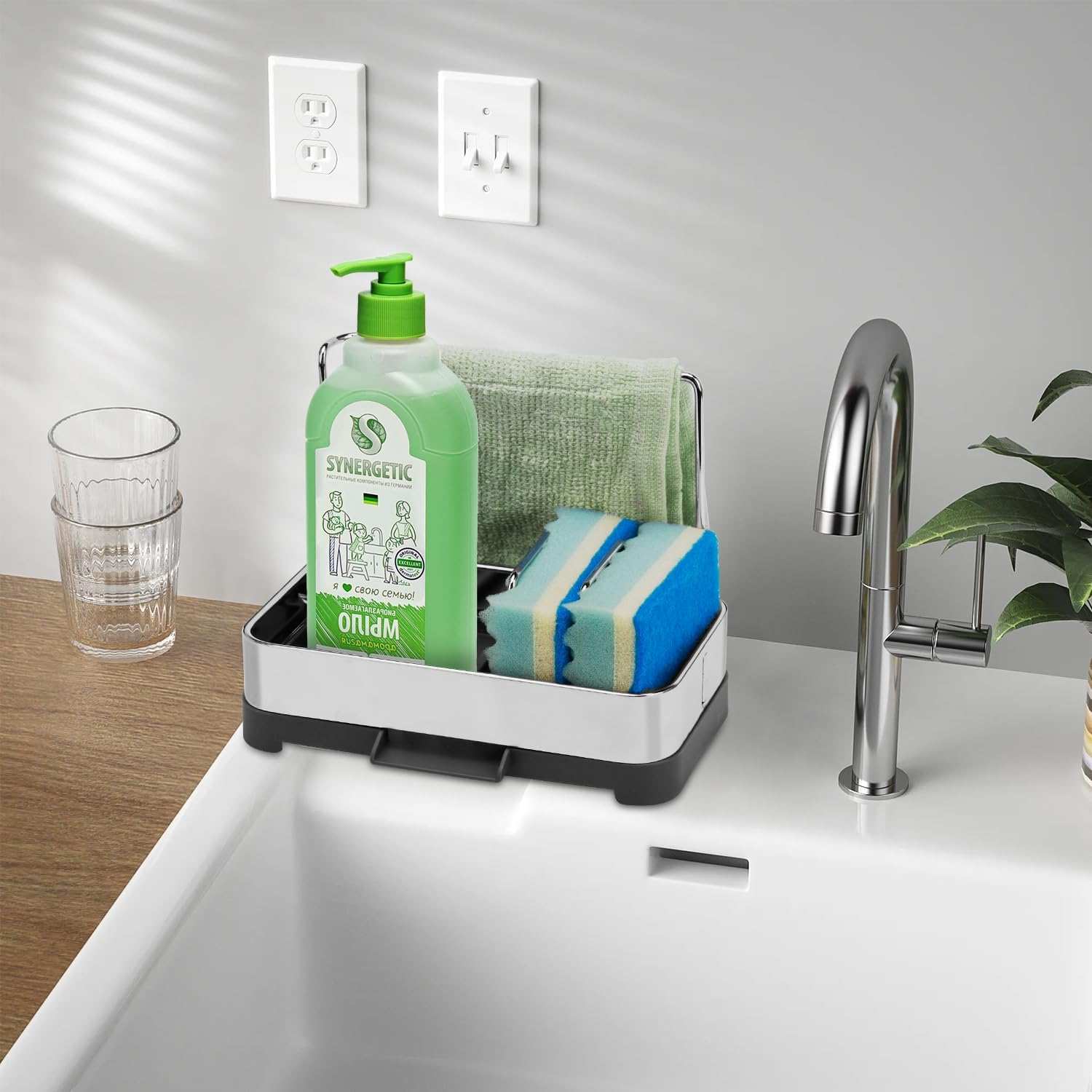 BYUNER Kitchen Sink Caddy Organiser, Sponge Holder for Kitchen Sink Tray Soap Organiser, Dish Organizer Brush Holder Tray Stainless Steel, Cleaning Caddy for Sponges Scrubbers Holders image number 5