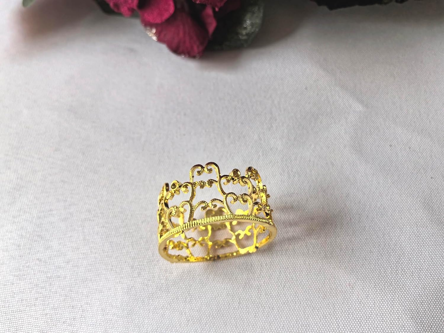 Crown Design Napkin Rings - 12Pcs round Table Decor Holder for Dinner Party, Christmas, Dining Table (GOLD-C24)