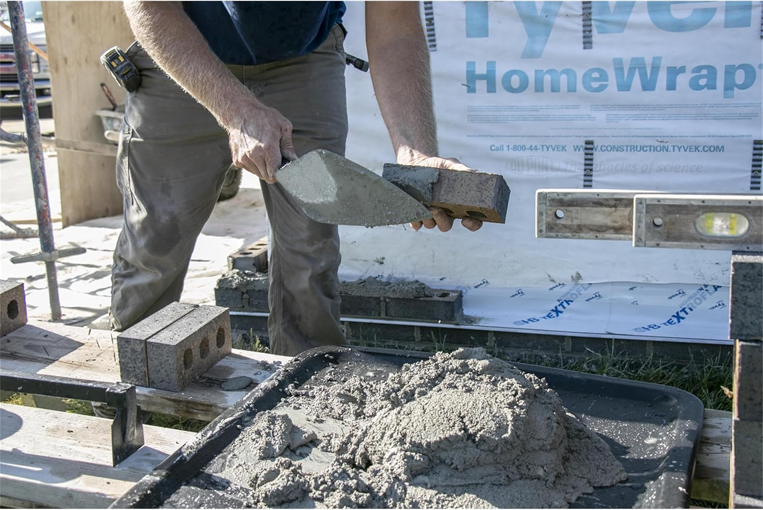 MARSHALLTOWN Brick Trowels, London Style, 10 X 4-5/8 Inch, Durasoft Handle, Brickwork, Blockwork, Stonework, Masonry, Made in USA, 33 10FG image number 4