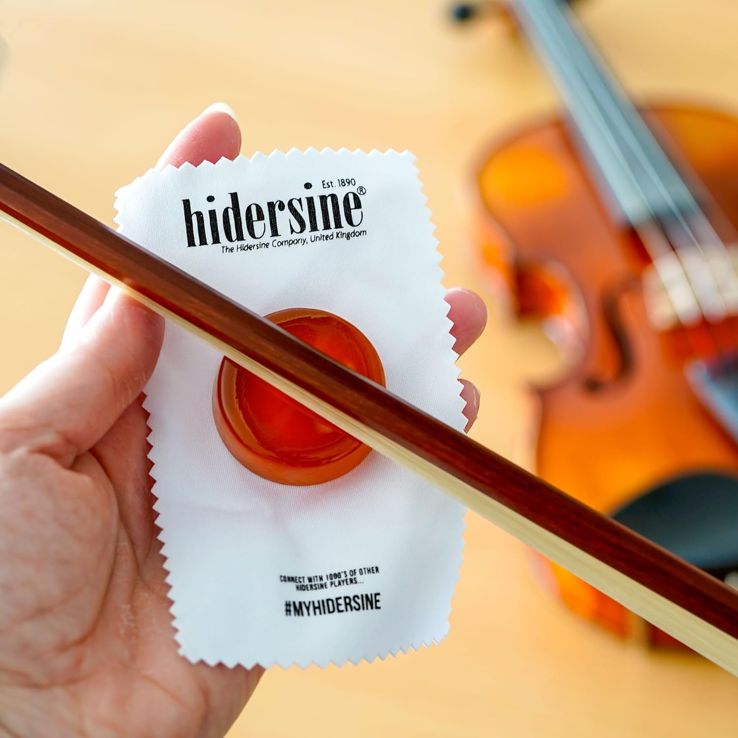 Hidersine 3VS Series Premium Violin Rosin. Slim Pack for Easy Transport and Storage. Resin for Violin Bows. Handmade in the UK. image number 2