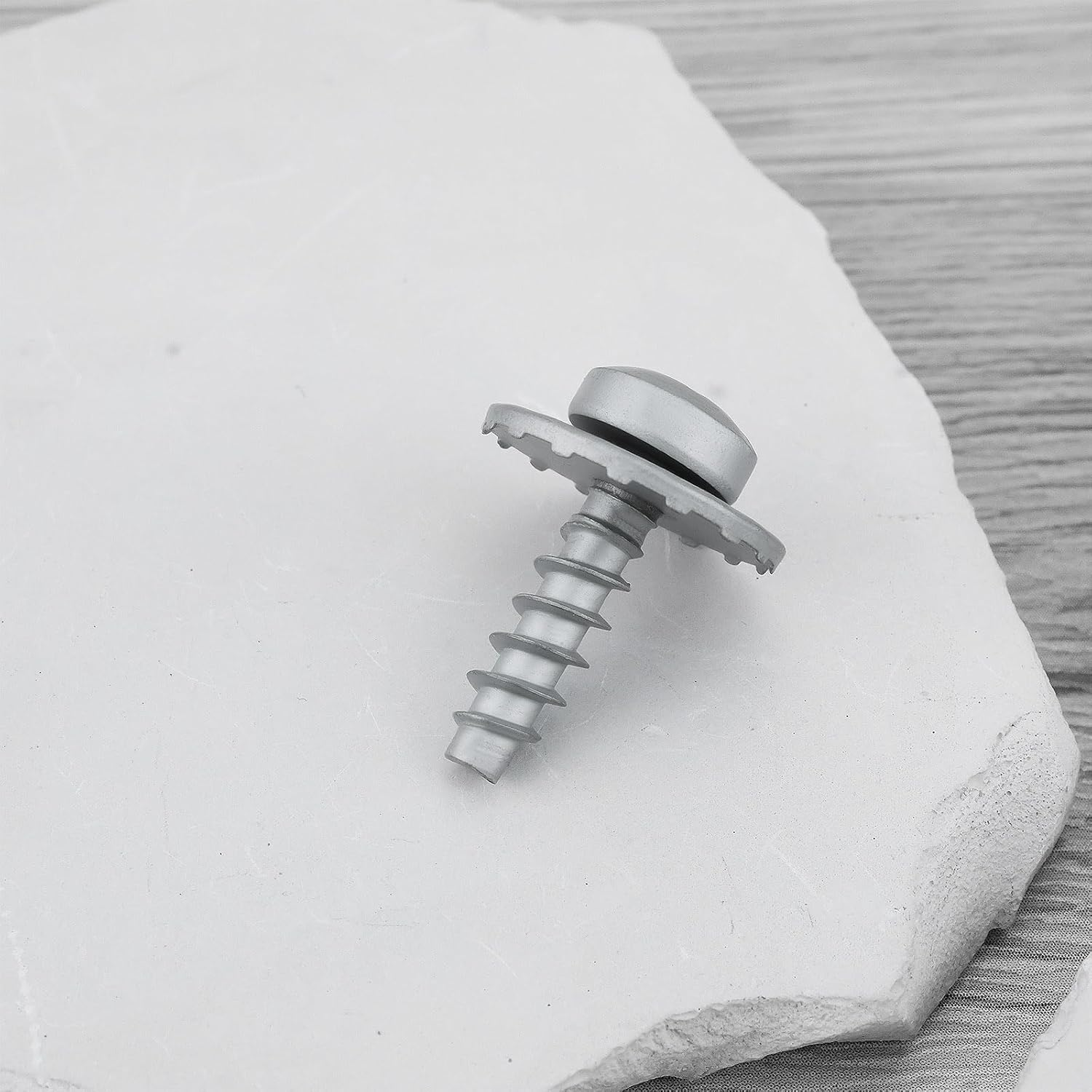 SING F LTD Car Headlight Mounting Screw Compatible with Ford Kuga Compatible with Ecosport image number 1