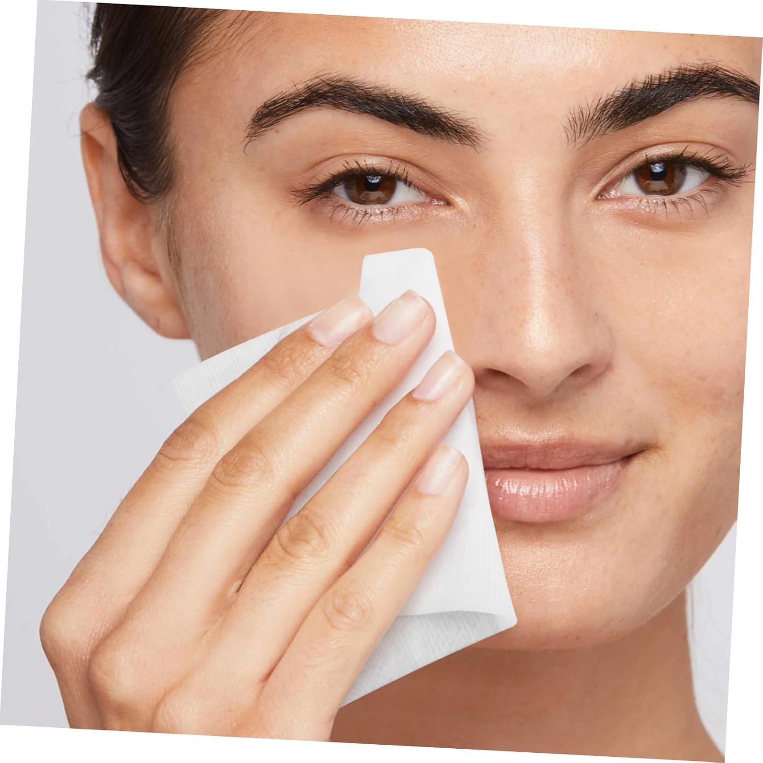100Pcs 10X10Cm Makeup Remover Pads Non-Woven Gentle Face Cleansing Pads for Deep Pore Cleaning Portable and Soft Facial Wipes 10.00X10.00X0.10CM White image number 4