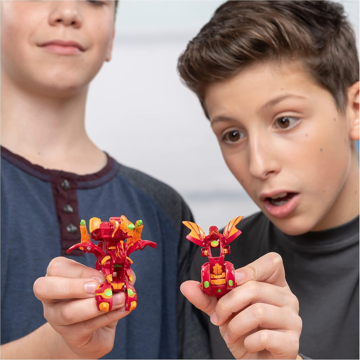 Bakugan Baku-Gear 4-Pack, Nillious Ultra with Baku-Gear and Hydorous Ultra, Collectible Action Figures image number 1