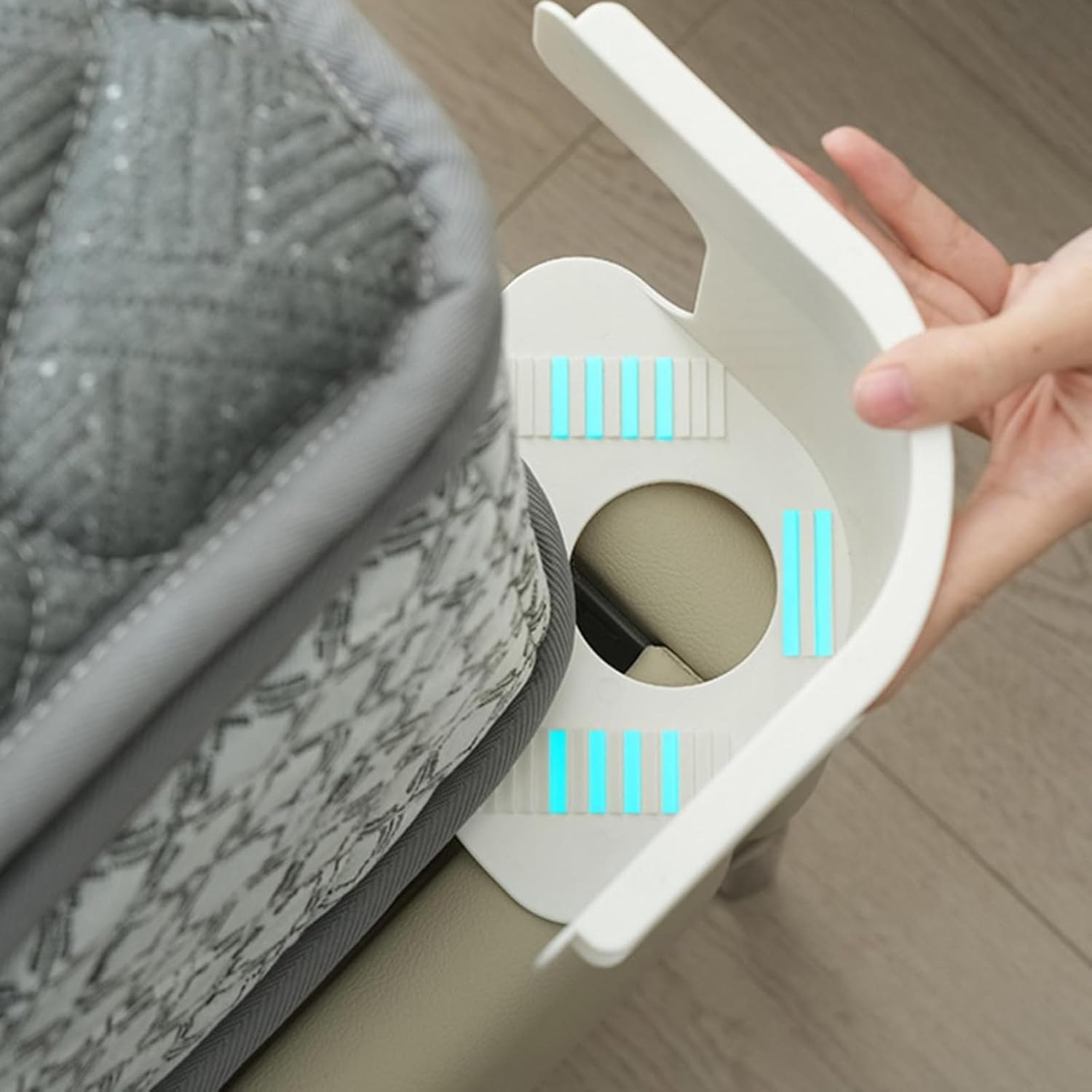 Lock Sheet Holders - 4Pcs Bed Sheet Gripper for Corners Suitable for Queen&King Size Bed, Easy to Install, Perfect for Fitted Sheets, Mattress Pads & Waterproof Covers(White) image number 6