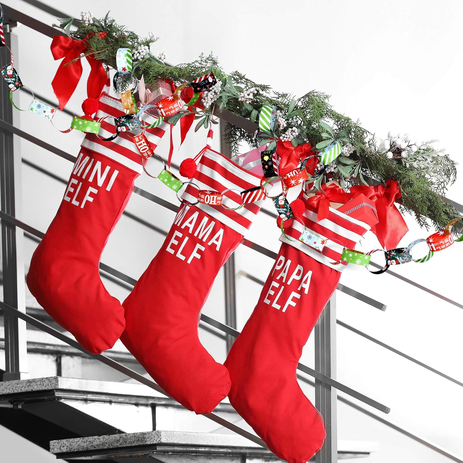 ASTARON 300Pcs Christmas Paper Chains Festive Printed Creative Paper Decorations image number 5