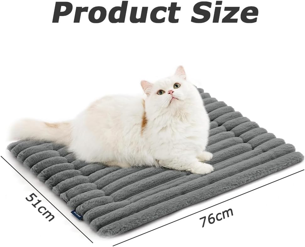 MOTRAIN Self Warming Cat Heating Pad, Extra Warm Thermal Cat Dog Bed with Non-Slip Bottom, Self-Heating Dog Bed Mat Washable Cat Warmer Mat for Feral and Indoor Pets, 30X20Inch, Grey image number 2