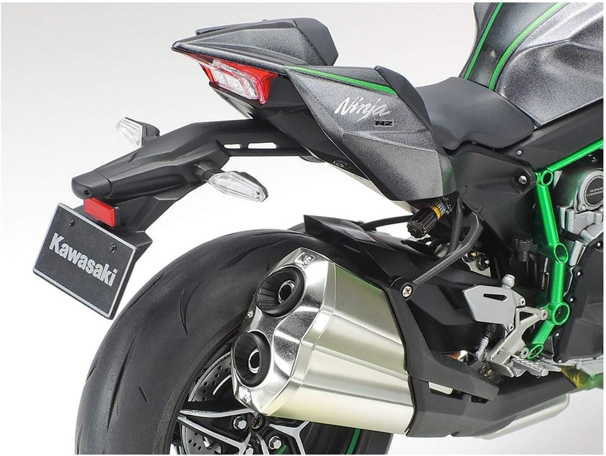 Tamiya 1:12 Scale Kawasaki Ninja H2 Carbon Model Kit image number 1
