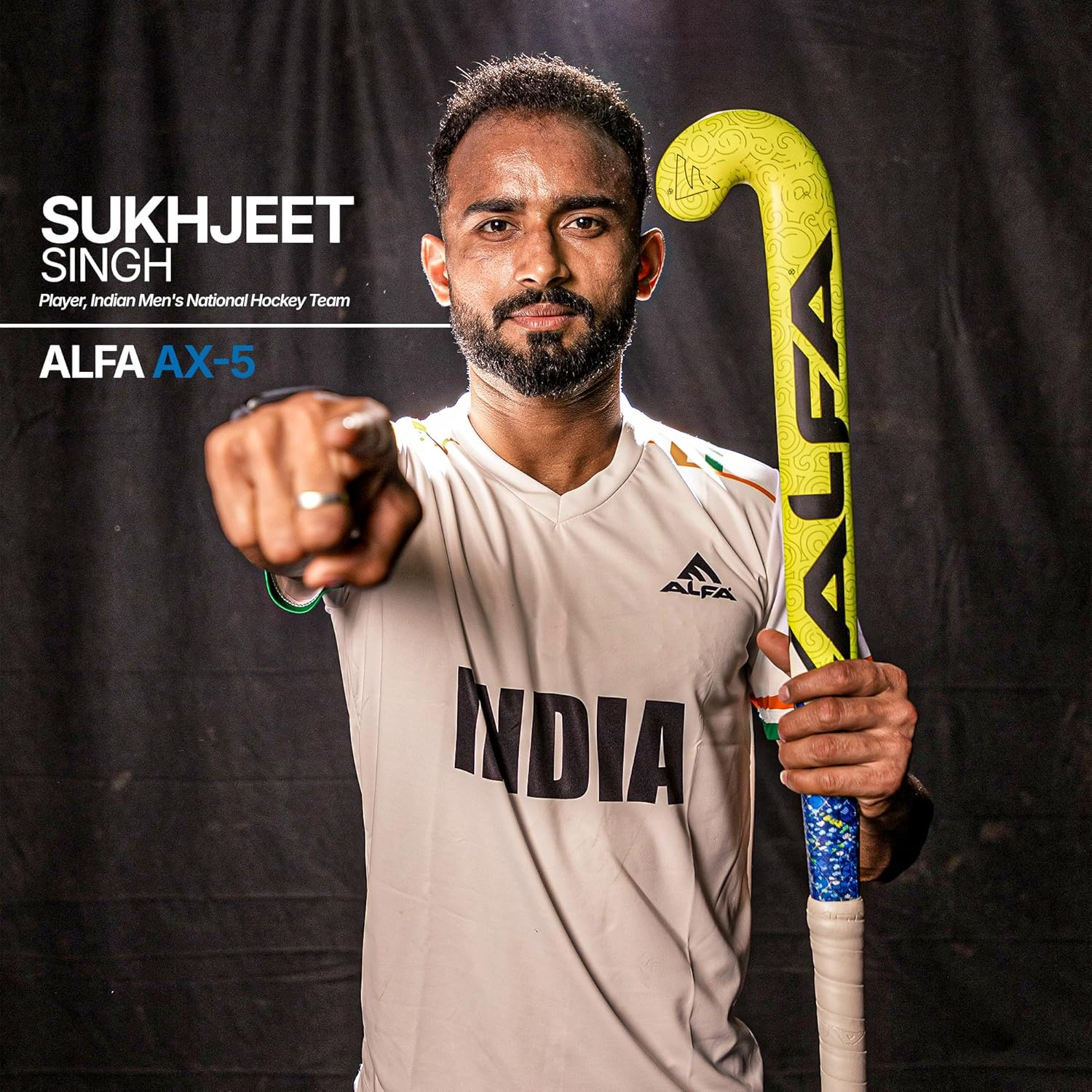 Alfa AX7 Hockey Stick | 70% Carbon Composite | Unisex | Optimised Lightweight Design | Durable High-Performance Stick | Versatile for All Playing Styles | Comes with Stick Bag image number 4