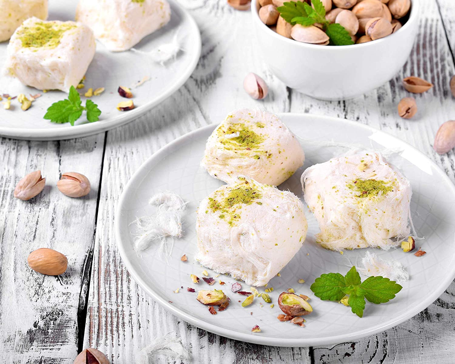 Mughe Gourmet Turkish Cotton Candy Pismaniye Sweet (12 Fluffs) - Special Halva Candy Metal Gift Box - Confectionery Pishmaniye - Traditional Floss Halvah - Perfect Gifts for Birthday, Christmas