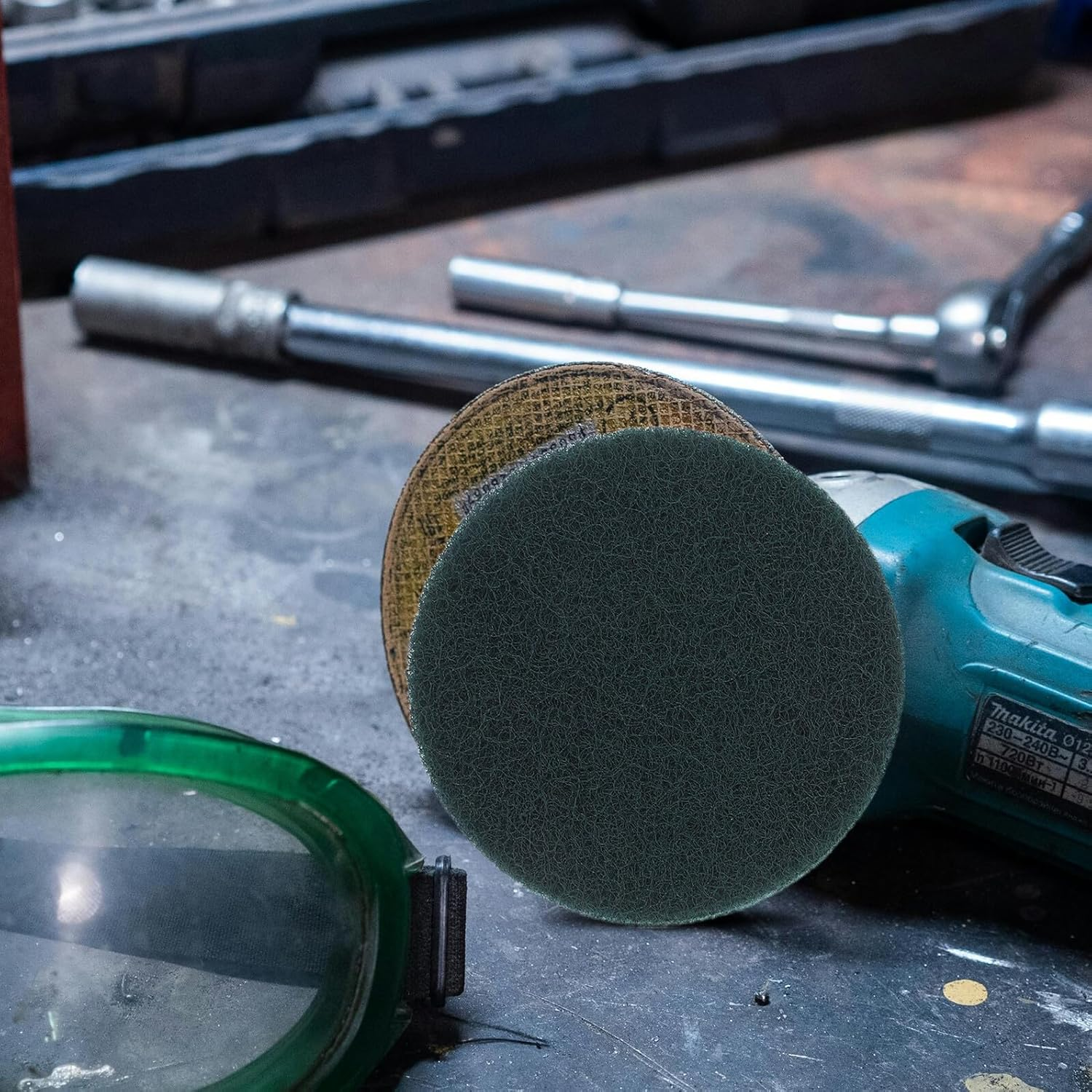 Alipis 20Pcs round Scouring Pads Set 4-Inch 320-400# Red and 600# Green Abrasive Drill Attachment Scrubber Pads for Household Cleaning and Polishing Tasks image number 3