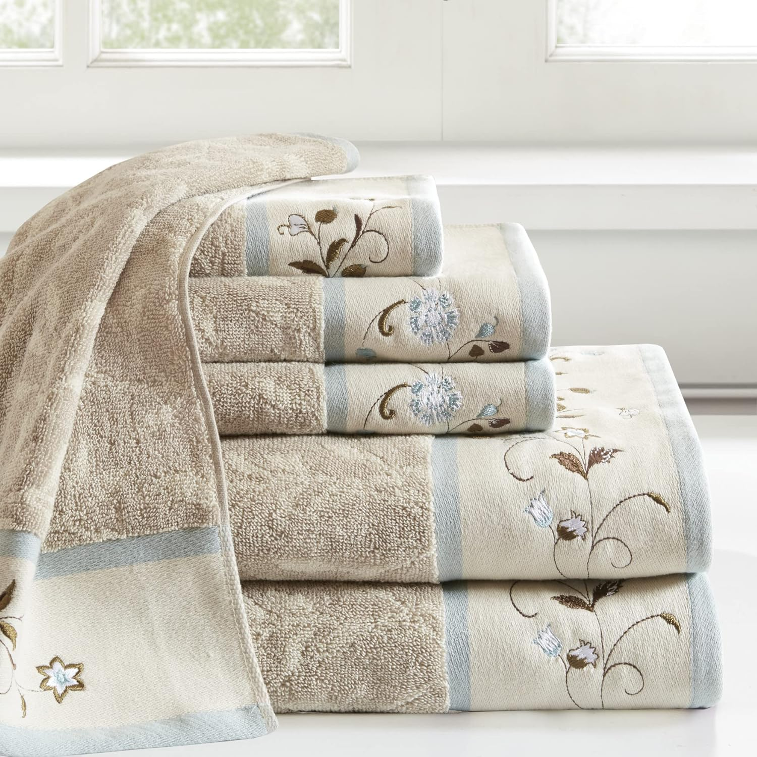 Madison Park Serene 100% Cotton Bath Towel Set Luxurious Floral Decorative Towels for Bathroom Embroidered Cotton Jacquard Design Soft Highly Absorbent for Shower 600 GSM, Multi-Sizes, Blue 6 Piece image number 4