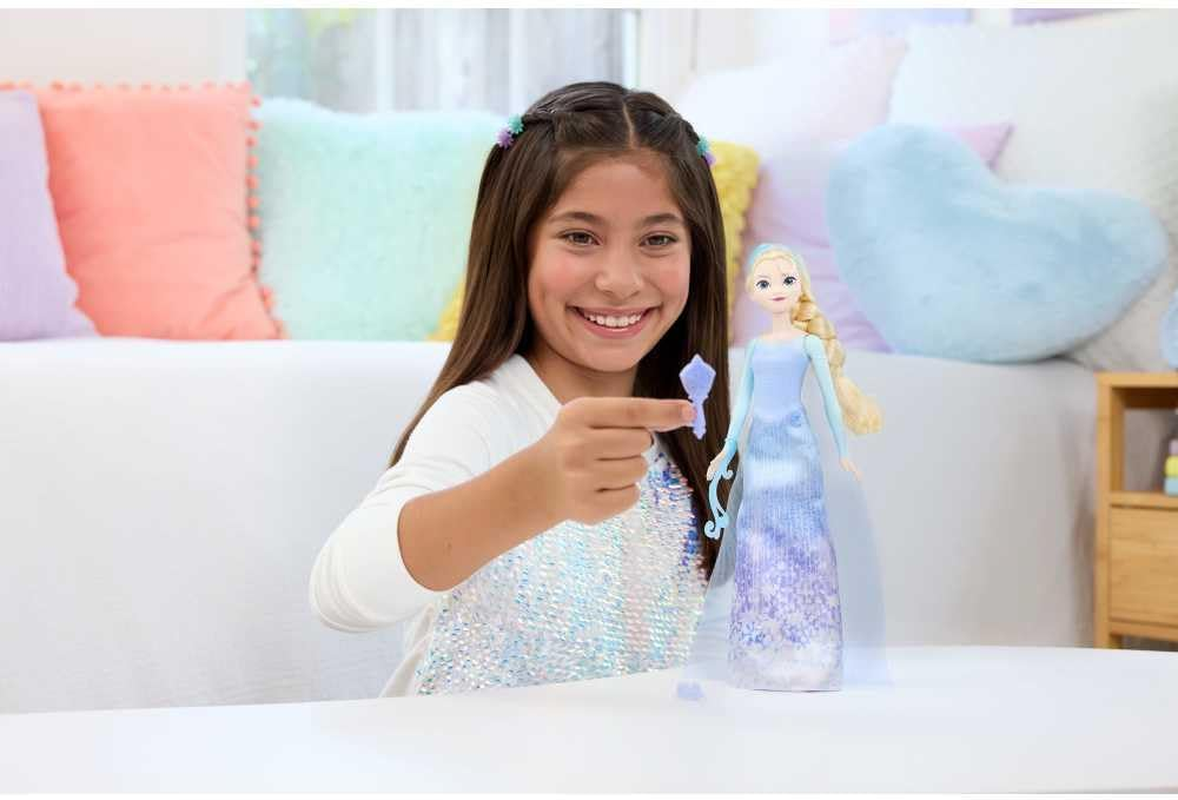 Mattel Disney Frozen Elsa Fashion Doll Set, Spin & Reveal with 11 Surprises Including 5 Accessories, 5 Stickers & Play Scene, Inspired by Disney Movie