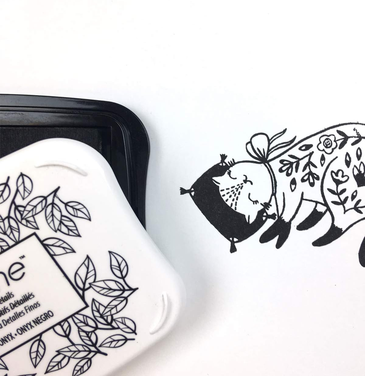 Tsukineko - Versafine Ink Pad - Onyx Black, Full-Size (VF000082) image number 5