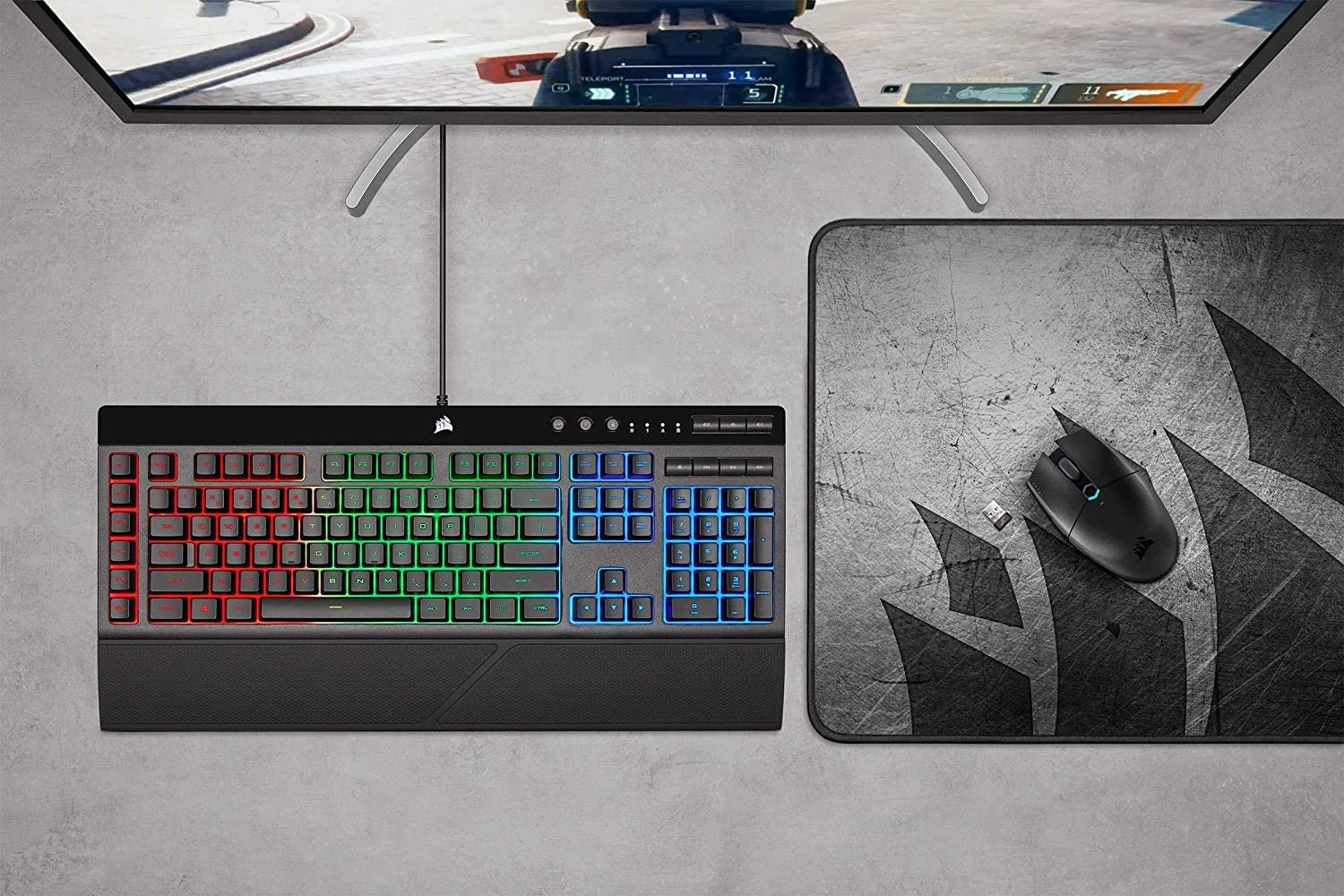 CORSAIR KATAR PRO WIRELESS Gaming Mouse (10,000 DPI Optical Sensor, Lightweight Symmetric Shape, Sub-1Ms Slipstream Wireless Technology, up to 135 Hours Battery Life, Six Programmable Buttons) Black image number 4