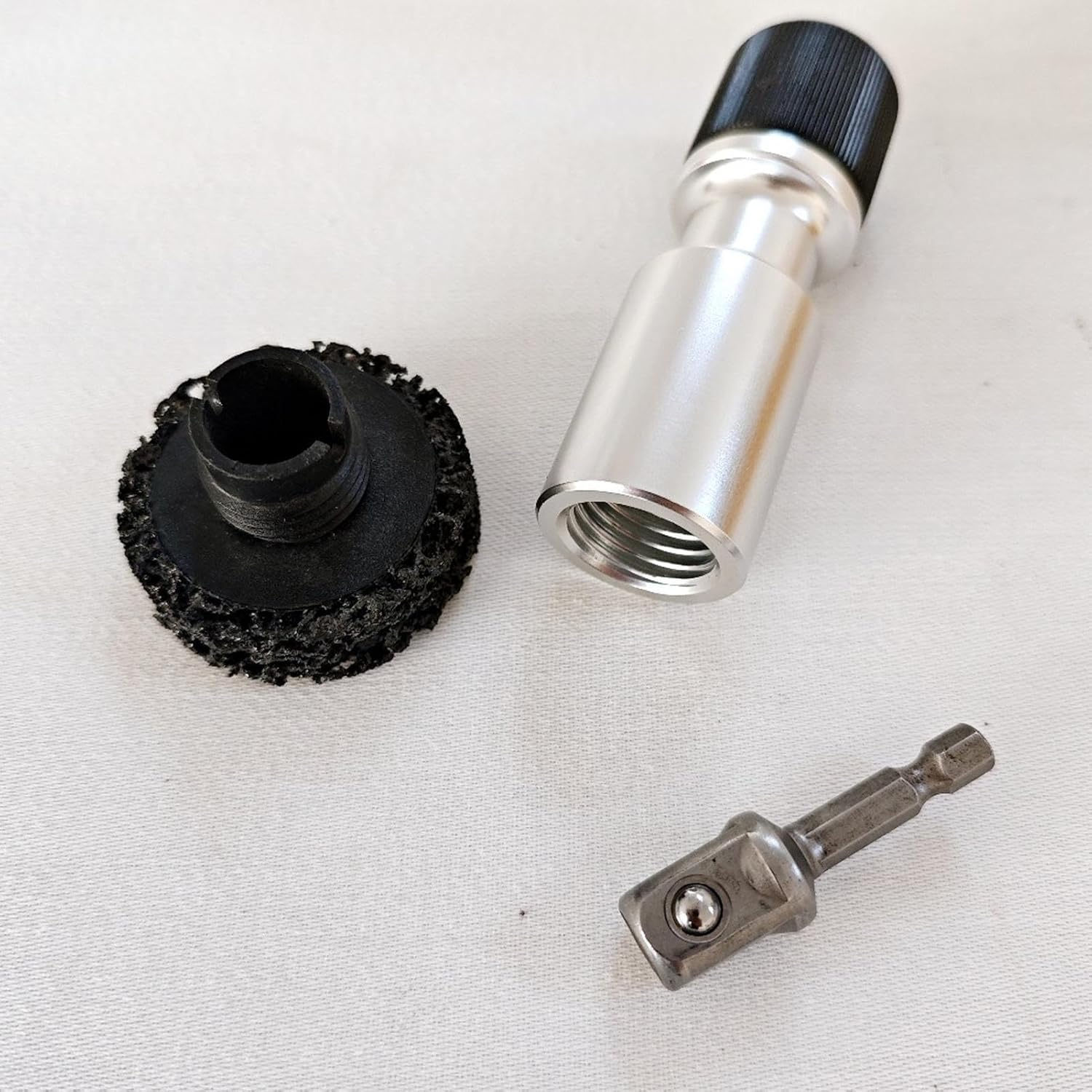 Jvjggag Hub Cleaner, Hub Rust Care Removal, Rotary Wheel Axle Head Rust Removal Tool for Vehicle, Outdoors, Garage, Motorcycle, Truck, Automotive image number 4