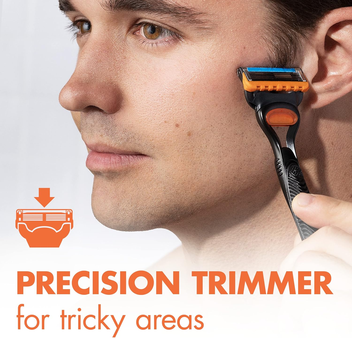 Gillette Fusion5 Razor for Men, Handle + 2 Razor Blade Refills image number 1