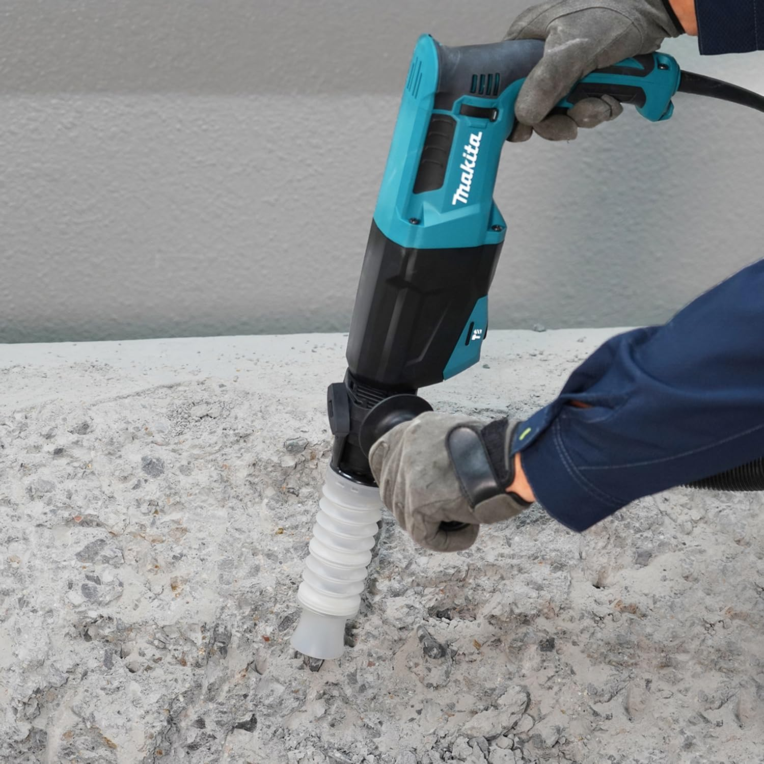 Sds plus HR2670 Makita 800W & 3 Joules 220V Hammer Breaker image number 1