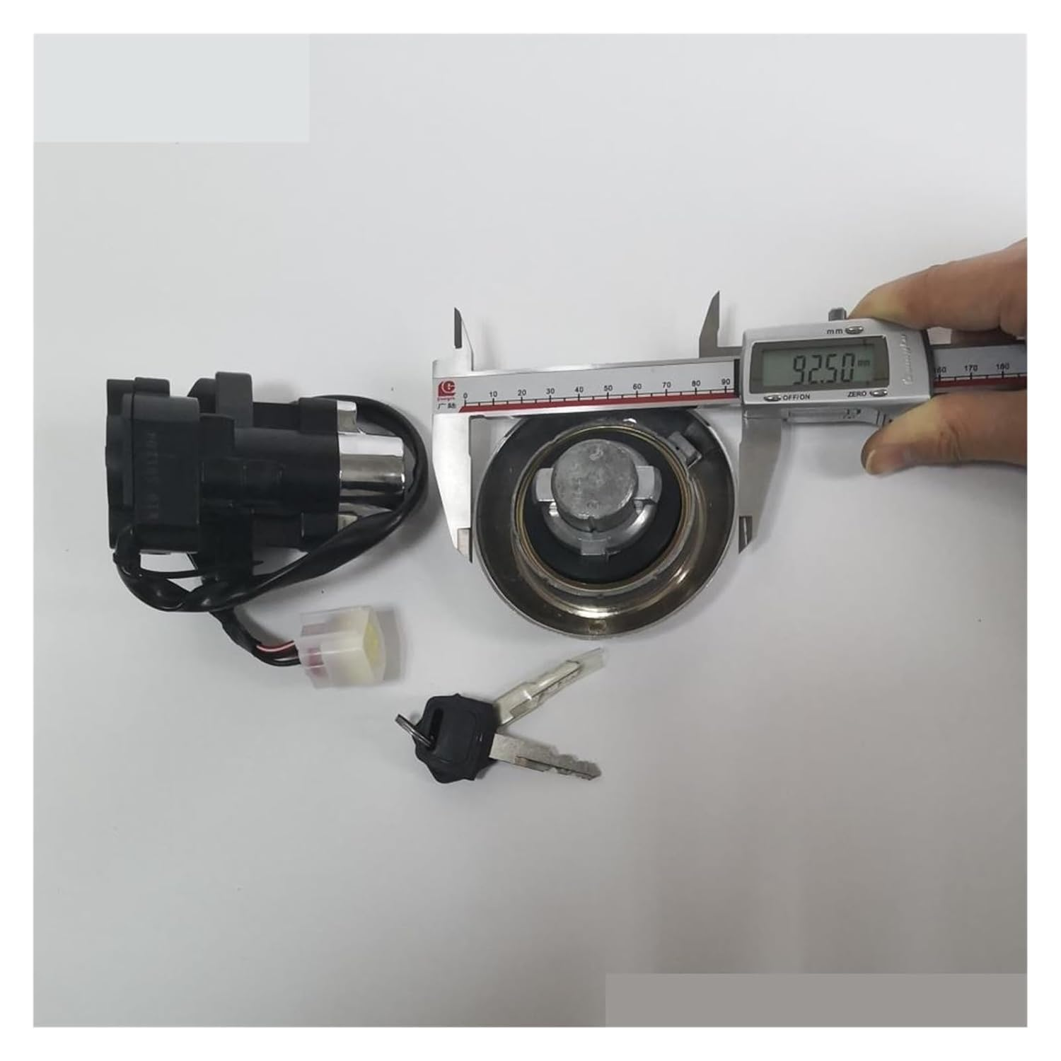 Muzhen Store Lock Set (Ignition Switch & Fuel Tank Cap/Gas Cap) Compatible with Motorcycle Compatible with KEEWAY Compatible with Superlight 125 150 Compatible with Vento Compatible with Rebellian 1 image number 1