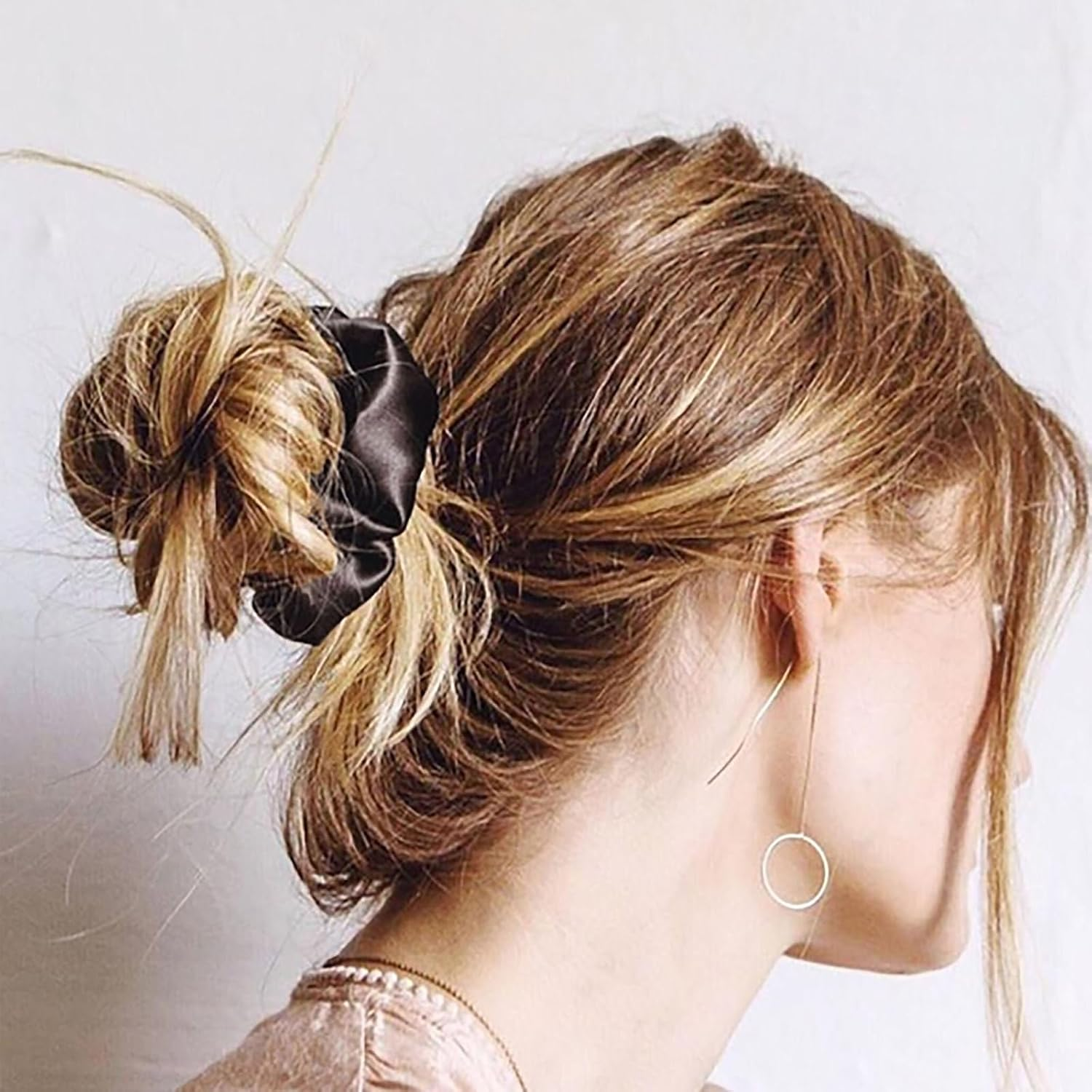 Pack of 6 Hair Bobbles Scrunchies for Women, Hair Bands Girls, Plain Elastic Thick Bands, Plain Soft Hair Bands, High Ponytail Fixation Hair Bands, for Women, Girls image number 3